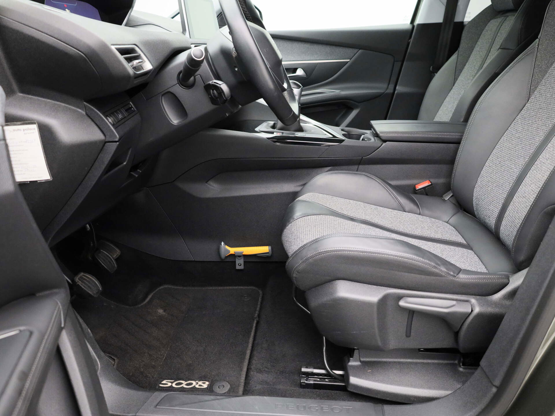 Auto afbeelding: 24
