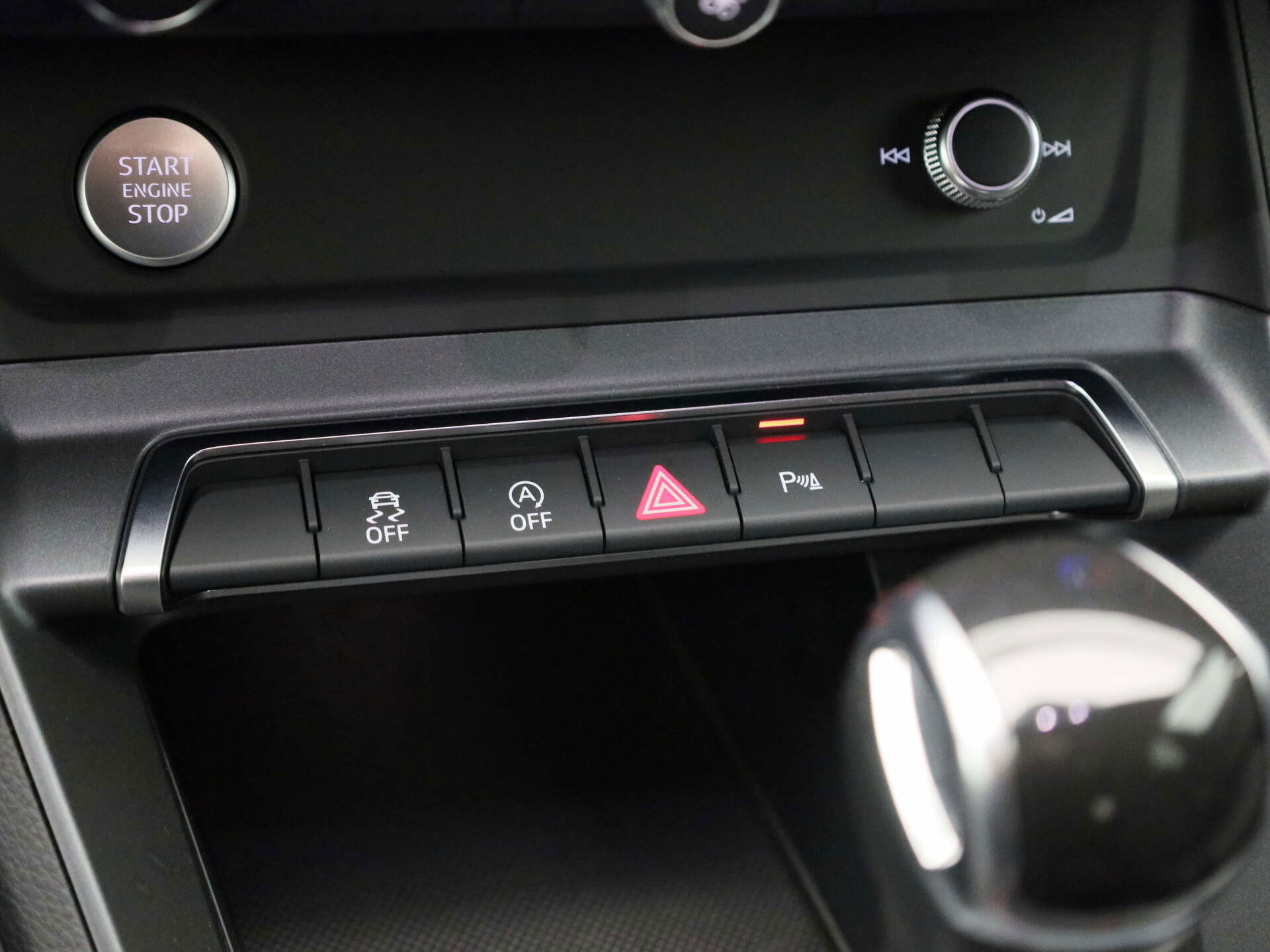 Auto afbeelding: 24