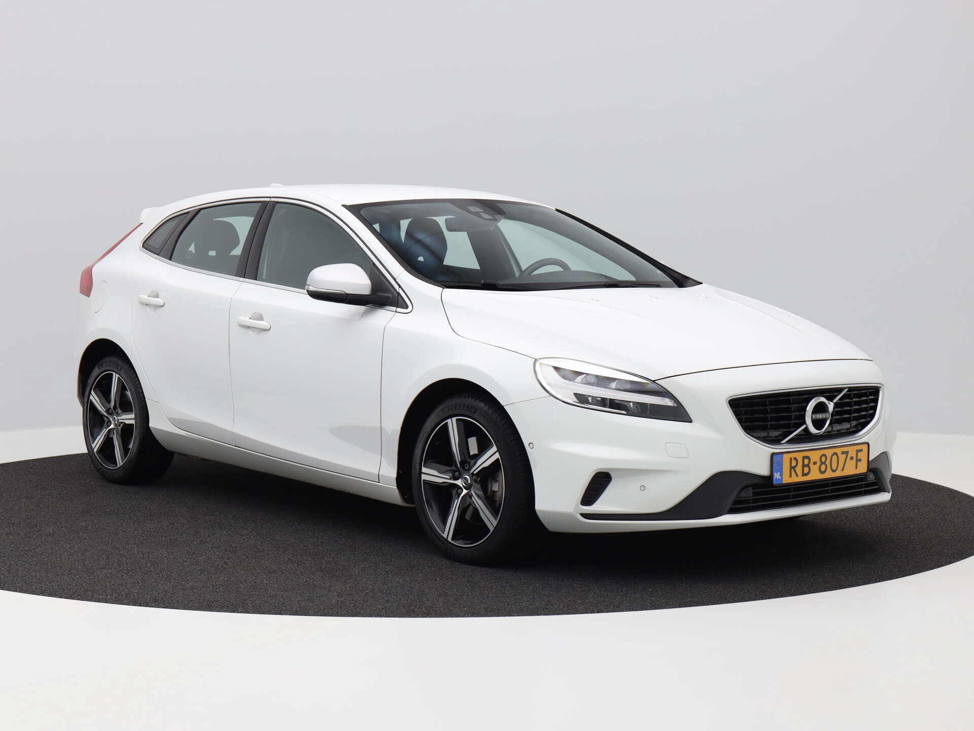 Auto afbeelding: 2