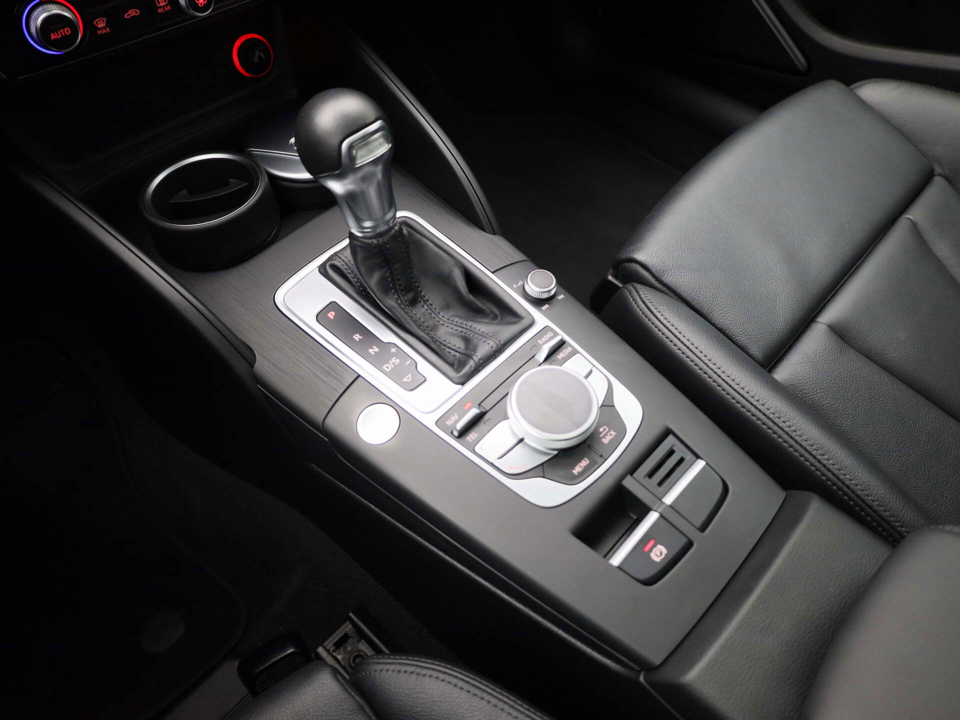 Auto afbeelding: 19
