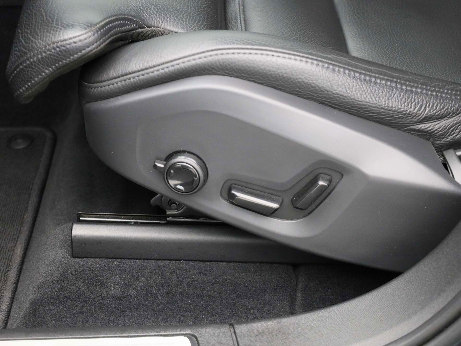 Auto afbeelding: 32