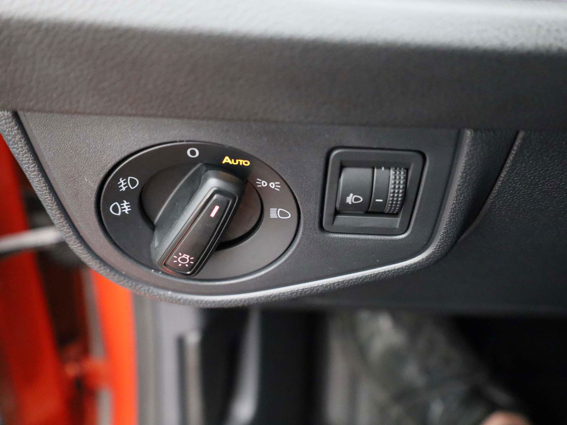 Auto afbeelding: 24