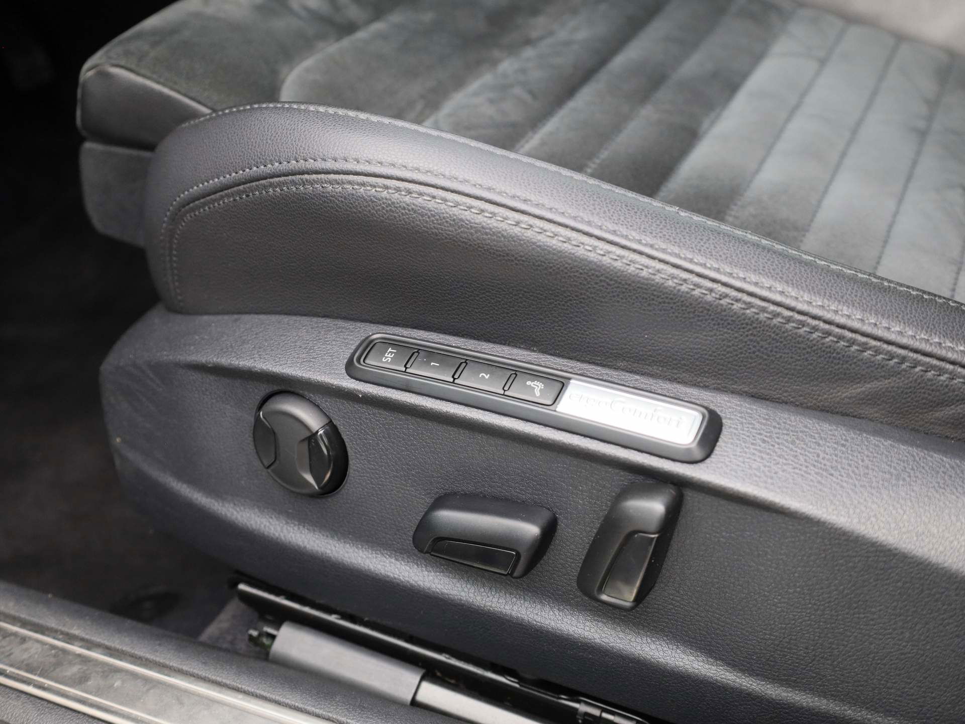 Auto afbeelding: 24