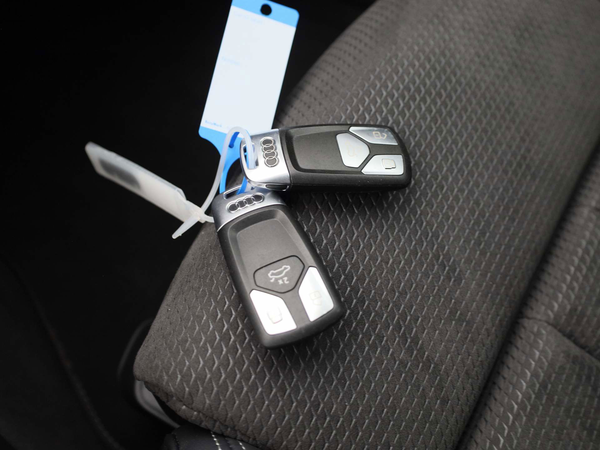 Auto afbeelding: 23