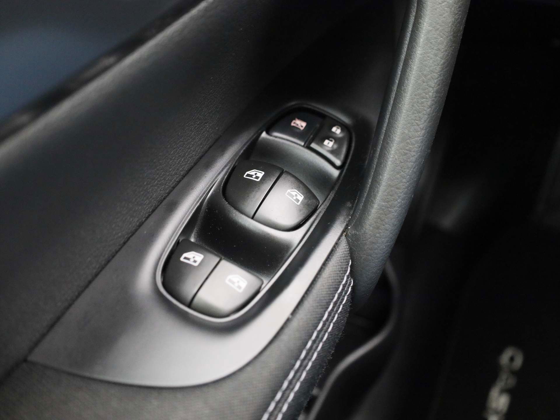Auto afbeelding: 24