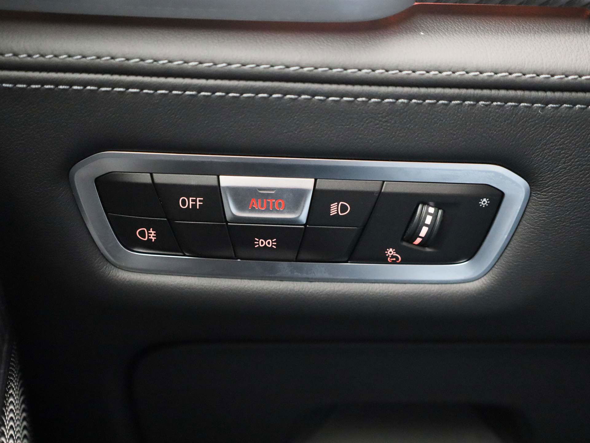 Auto afbeelding: 30