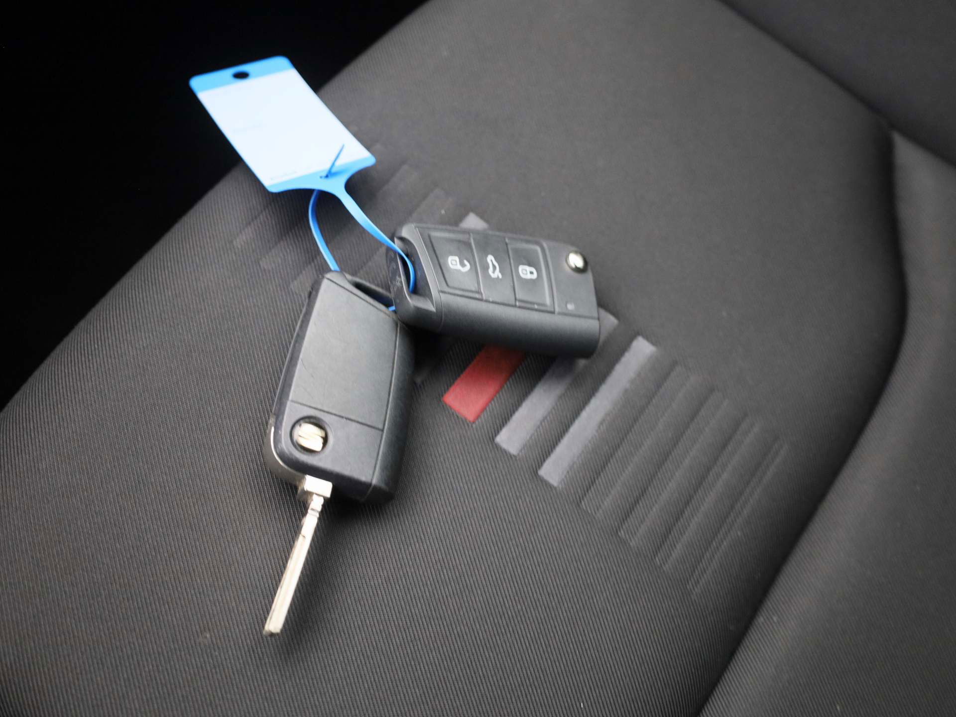 Auto afbeelding: 30