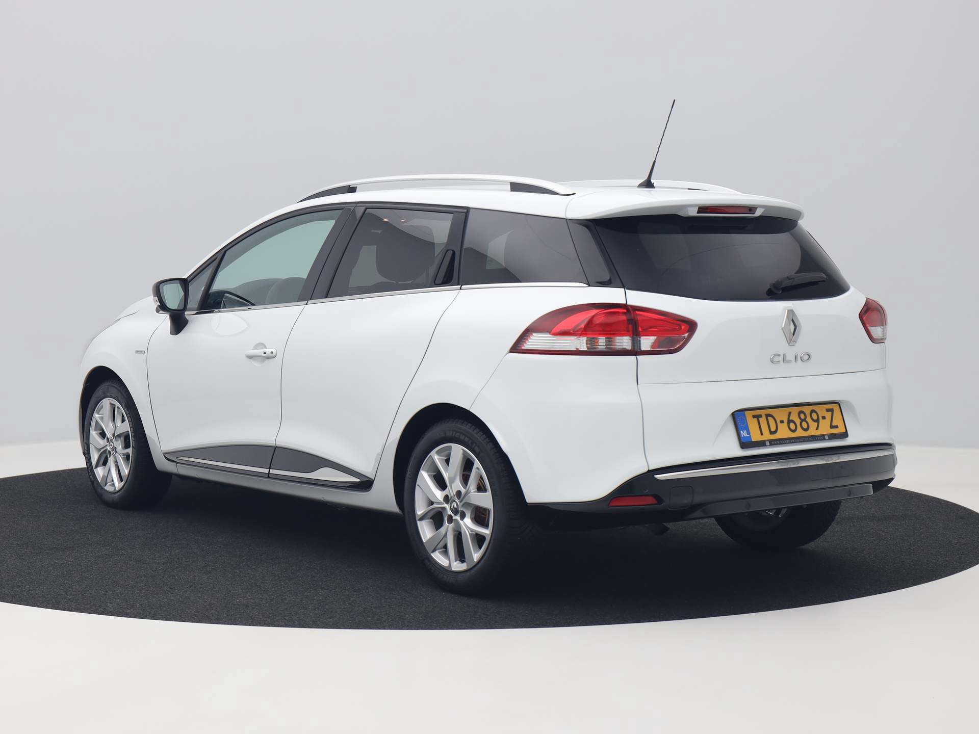 Auto afbeelding: 4