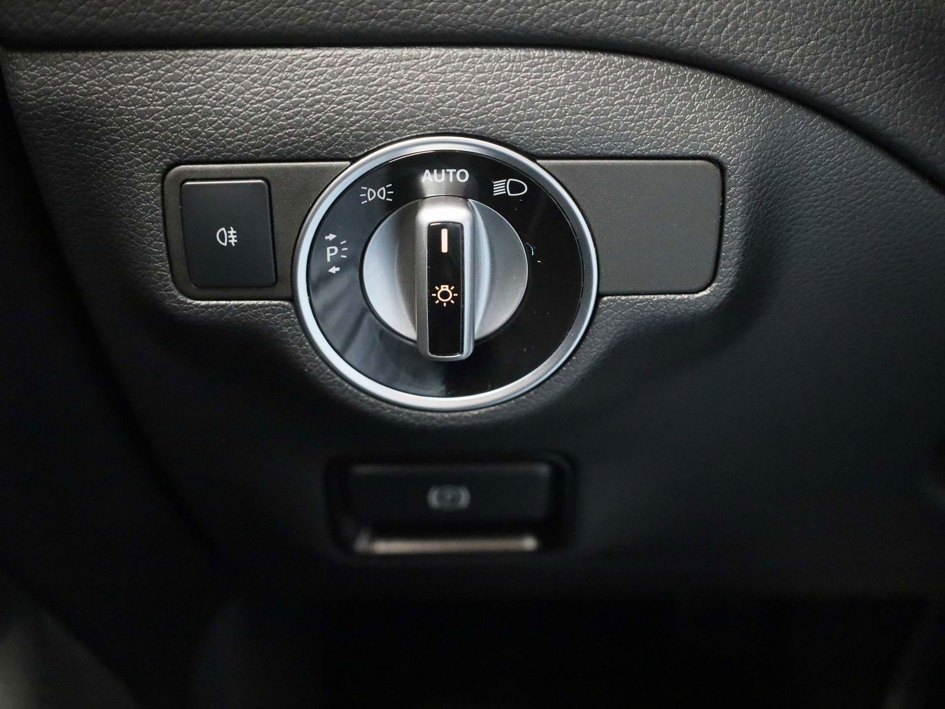 Auto afbeelding: 24