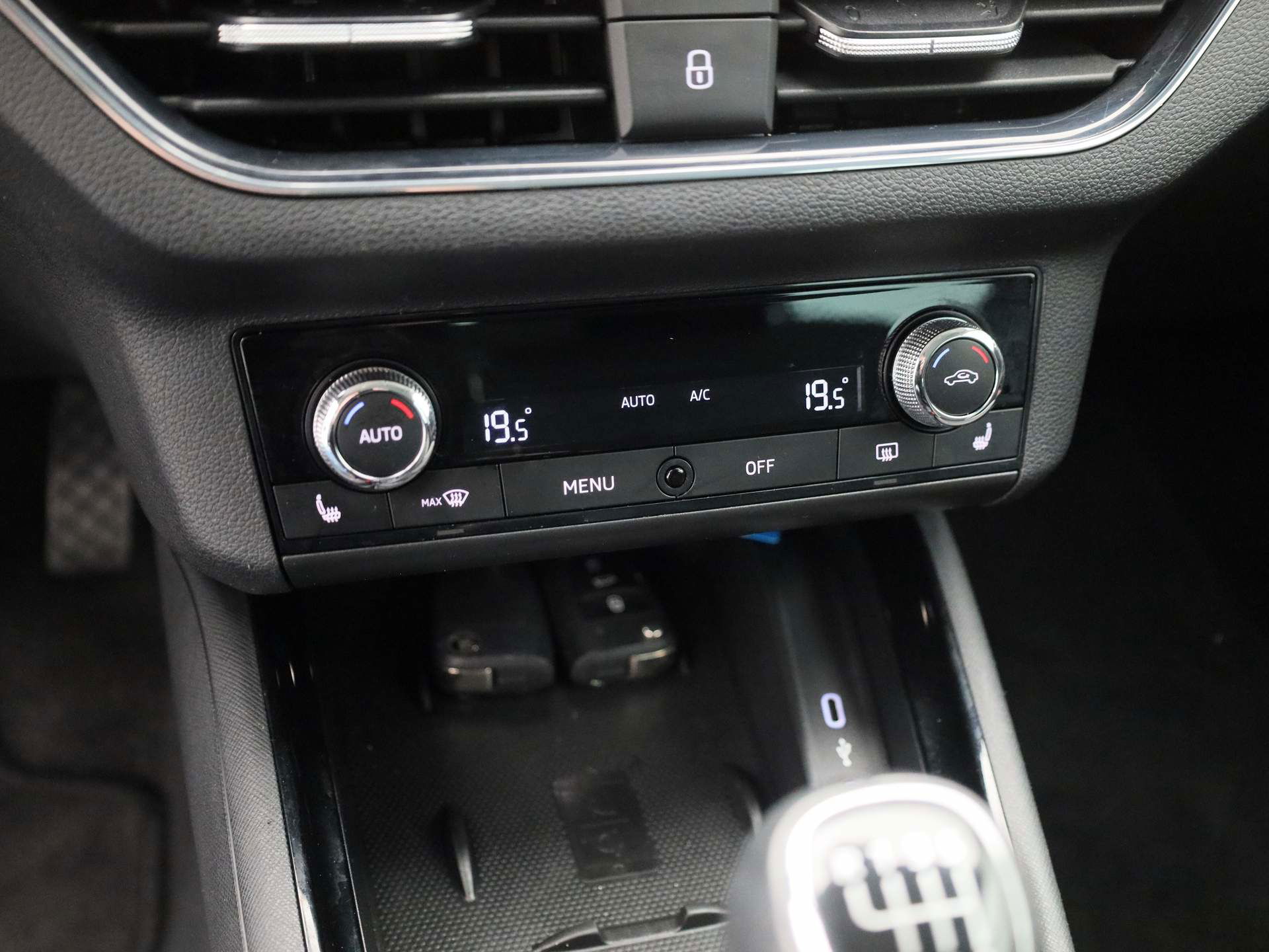 Auto afbeelding: 16