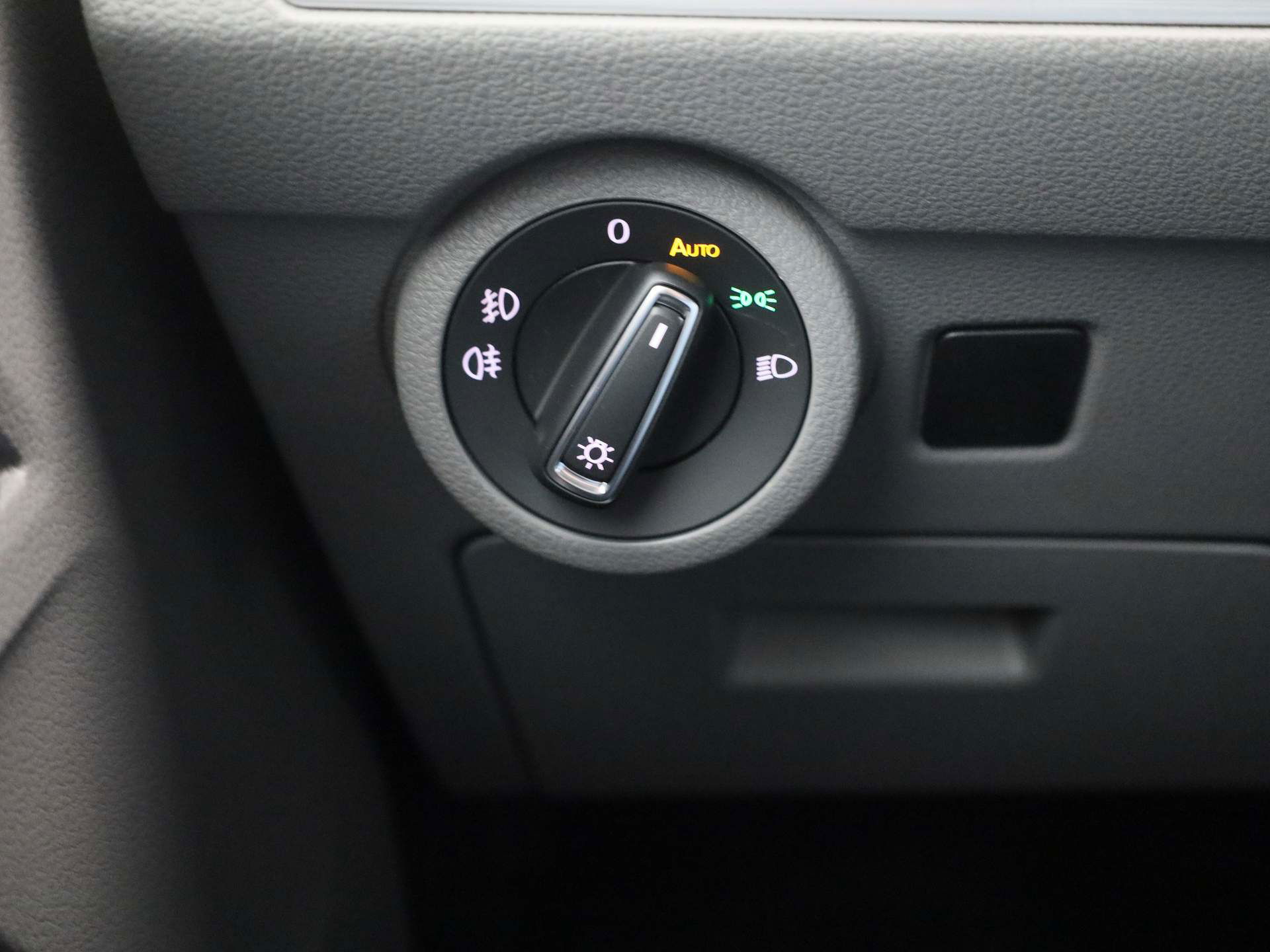 Auto afbeelding: 24