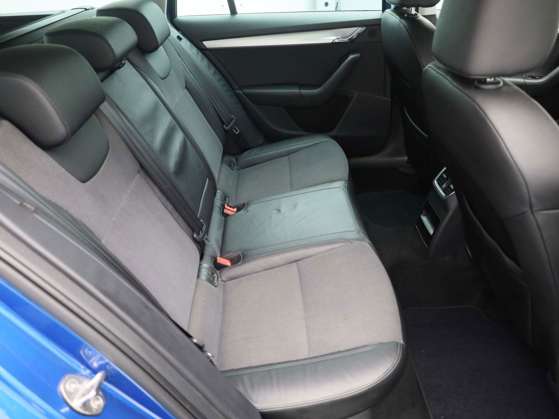 Auto afbeelding: 12