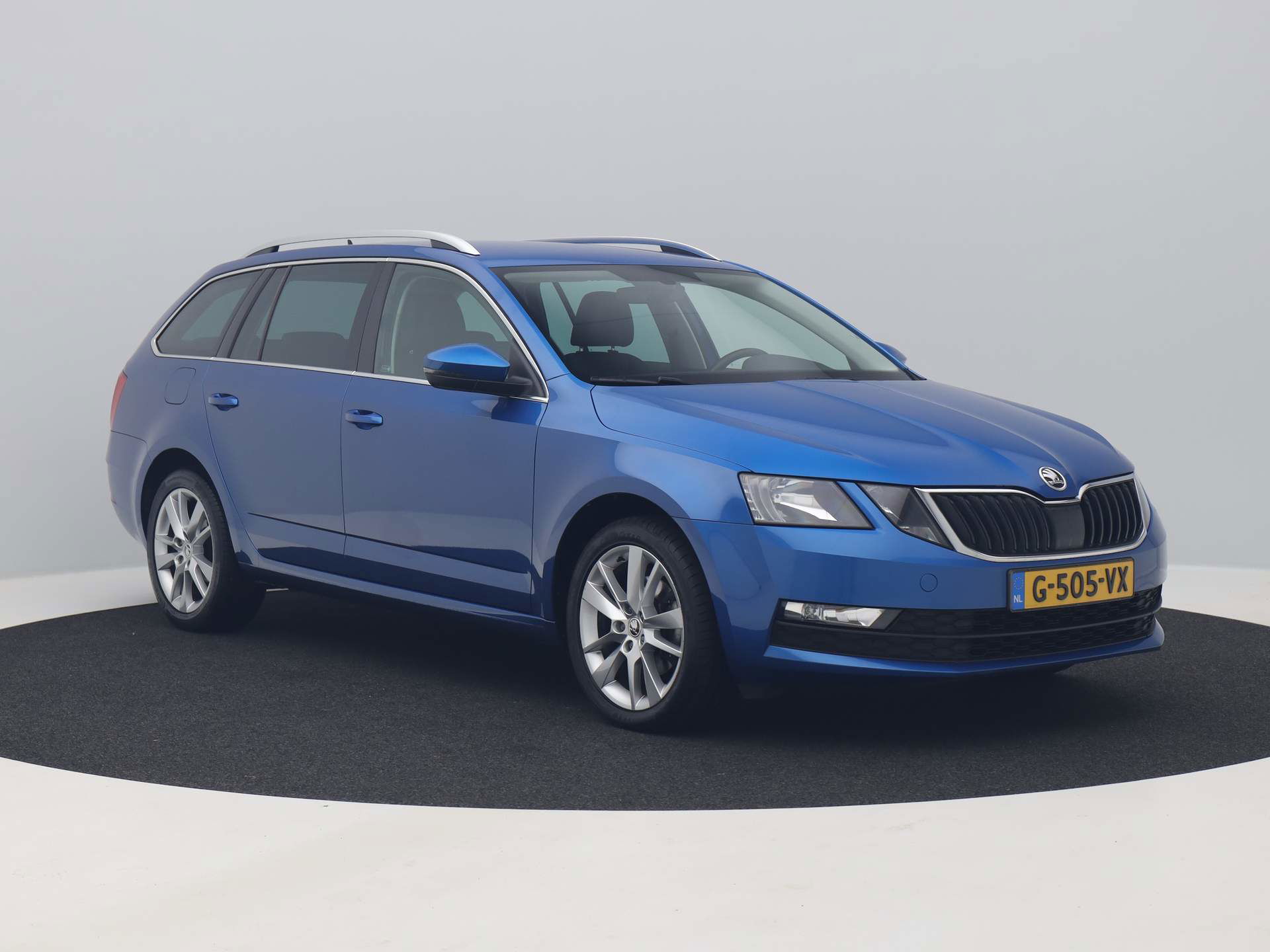 Auto afbeelding: 2