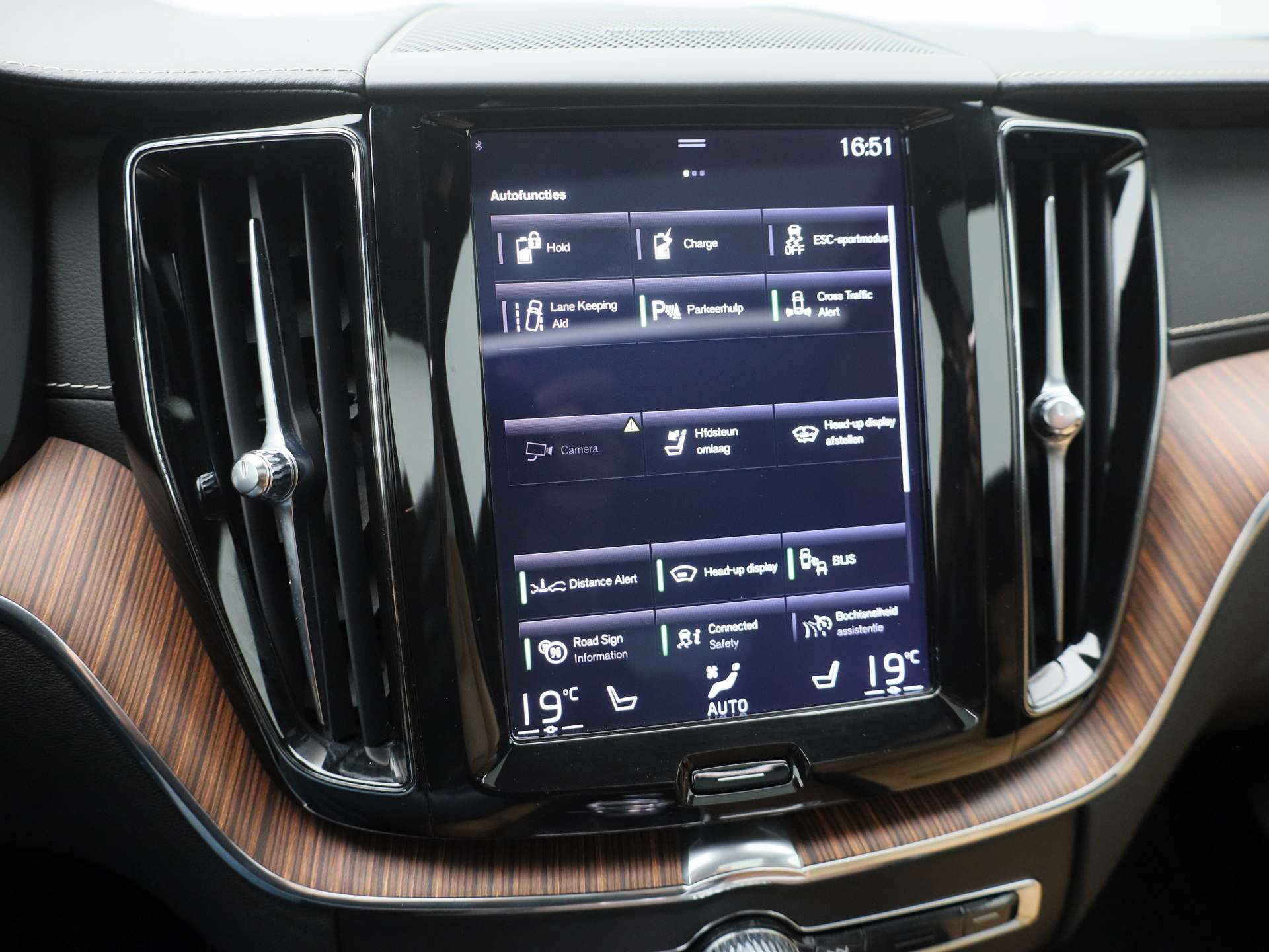 Auto afbeelding: 24