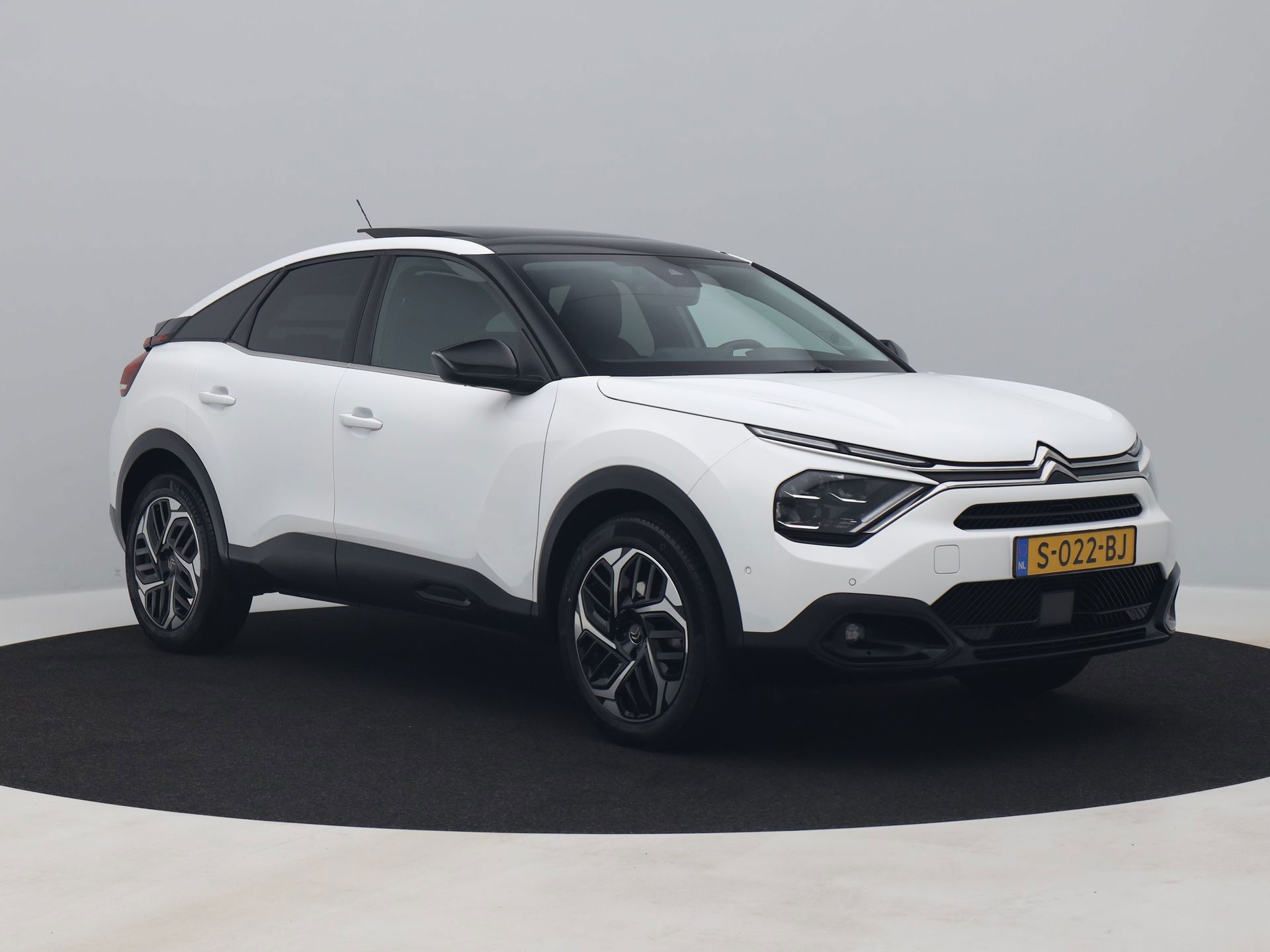 Auto afbeelding: 2