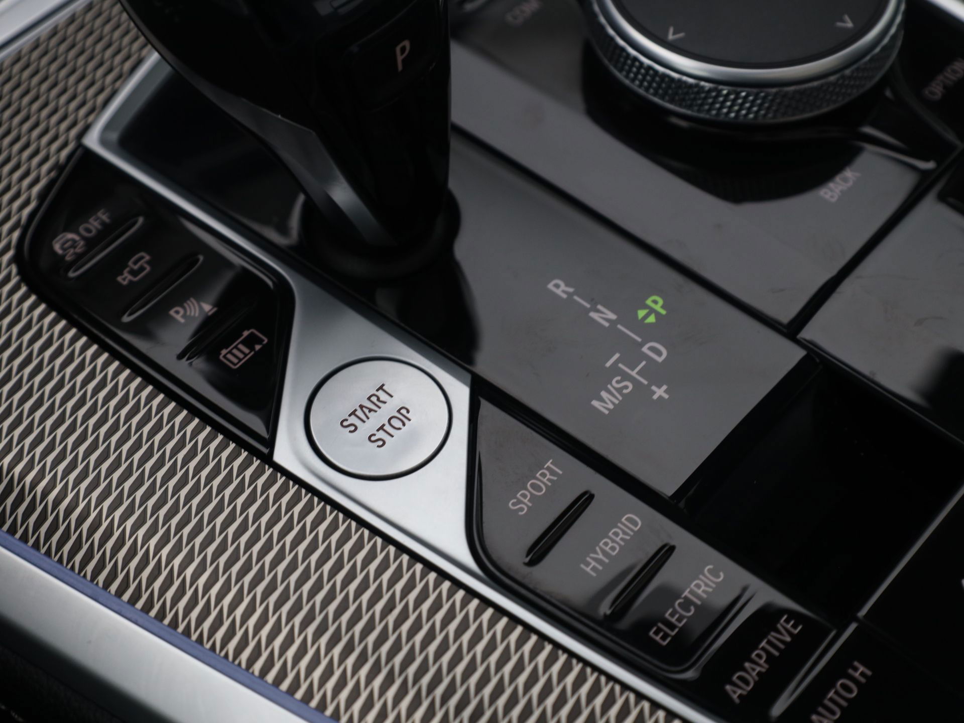 Auto afbeelding: 24