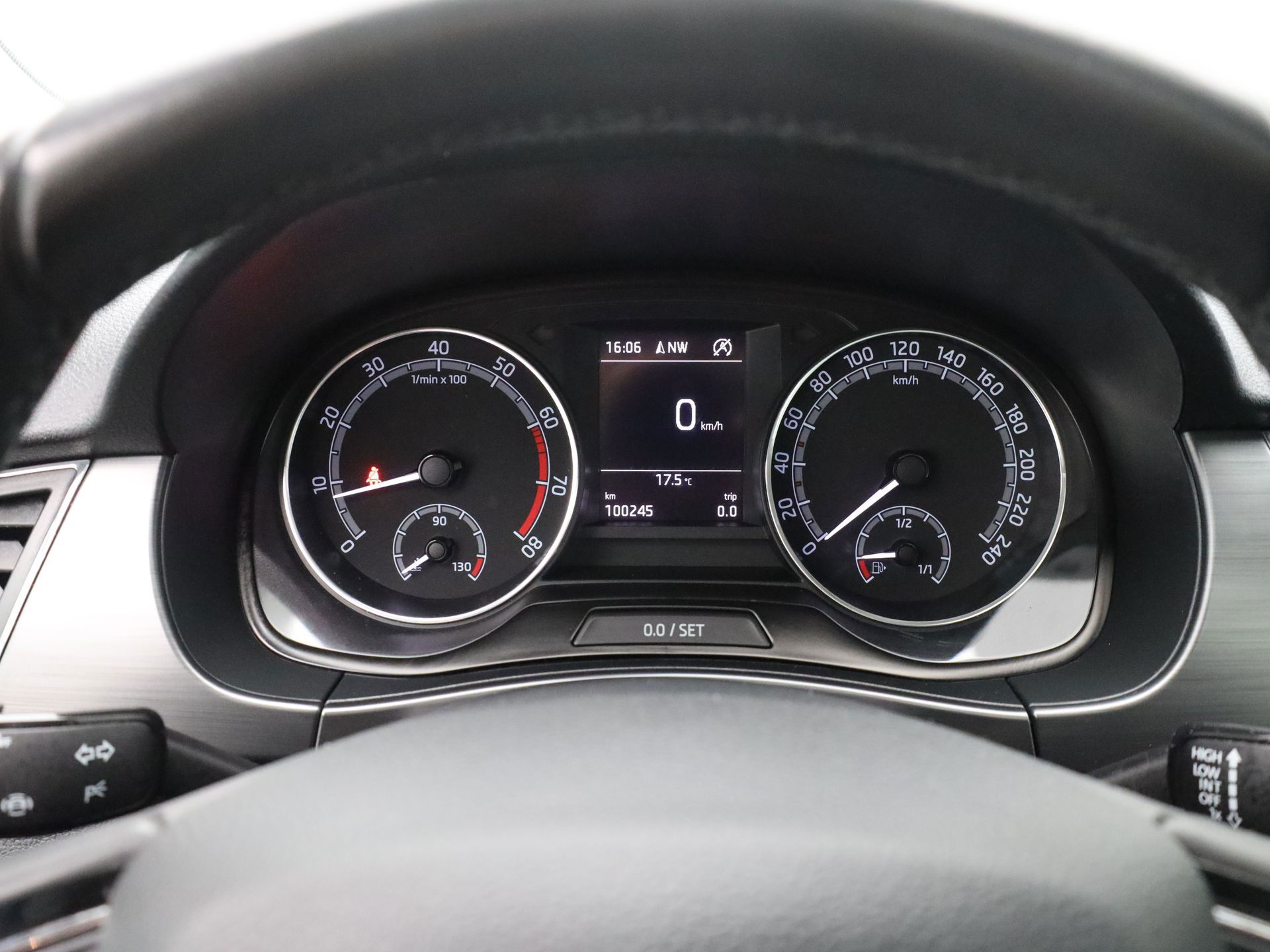 Auto afbeelding: 6
