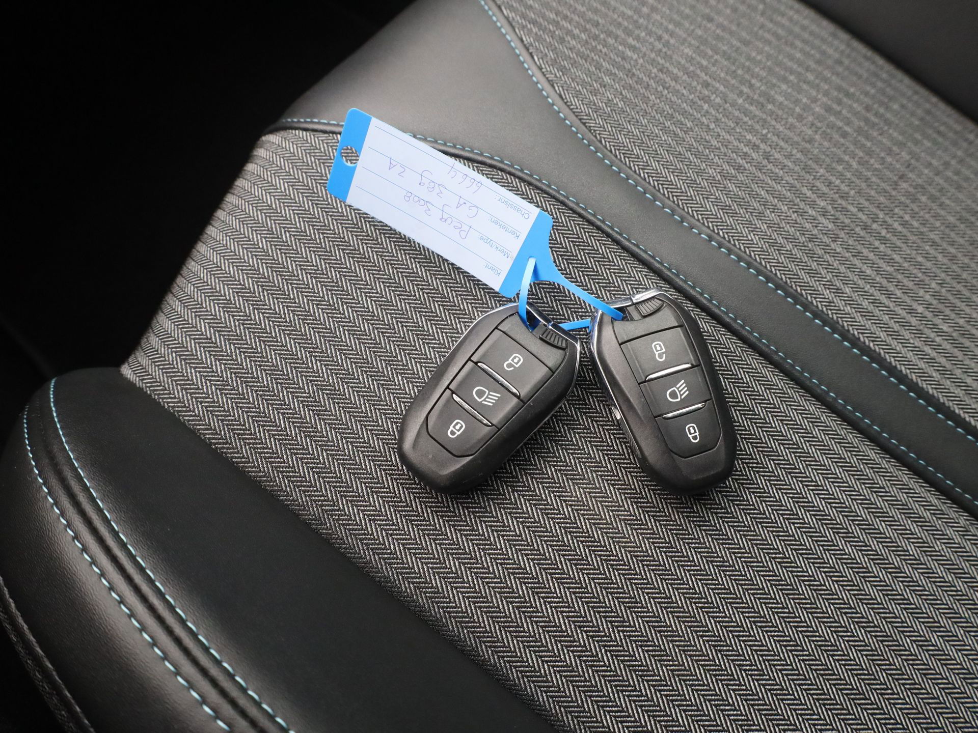 Auto afbeelding: 28