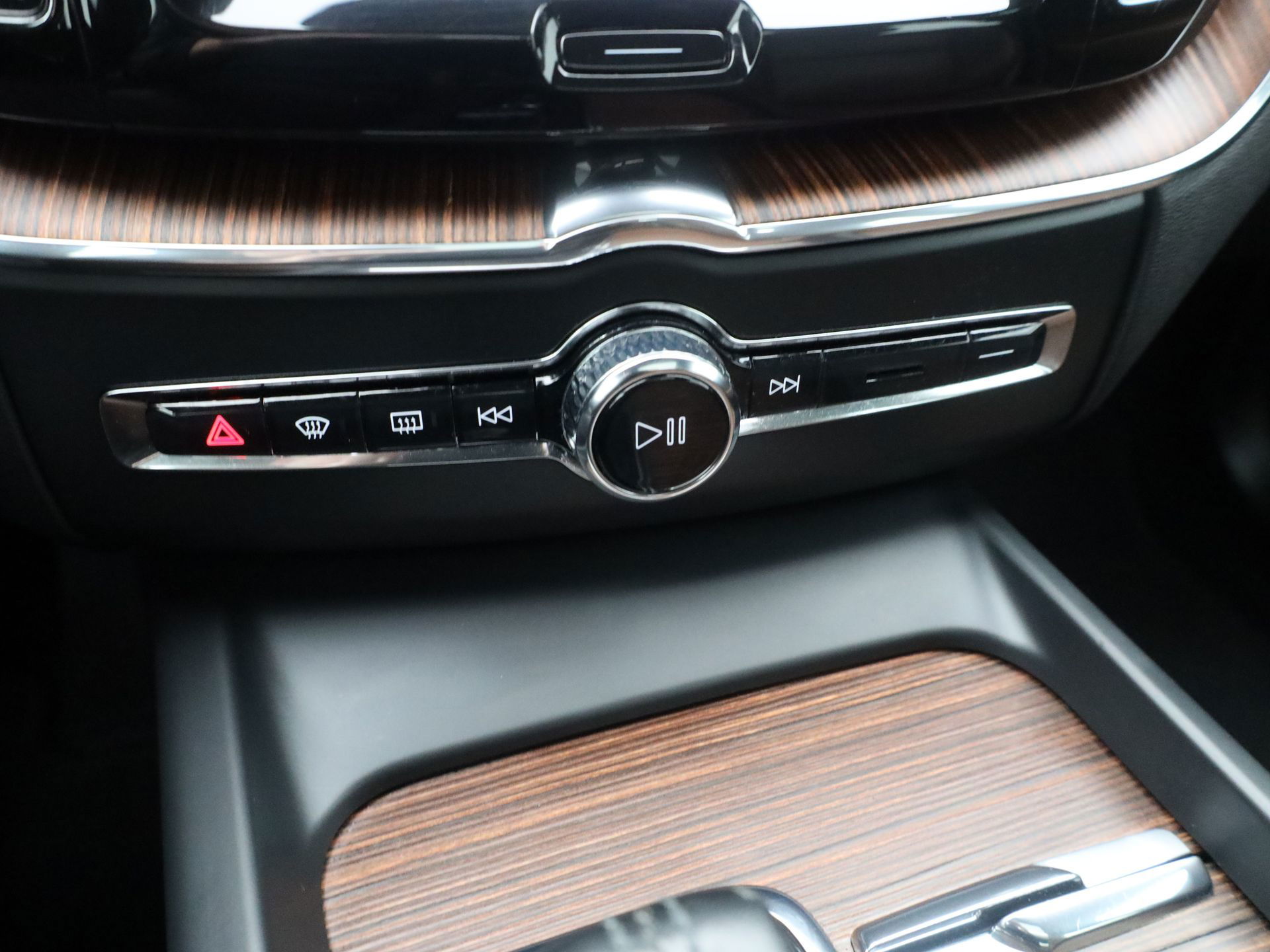 Auto afbeelding: 24