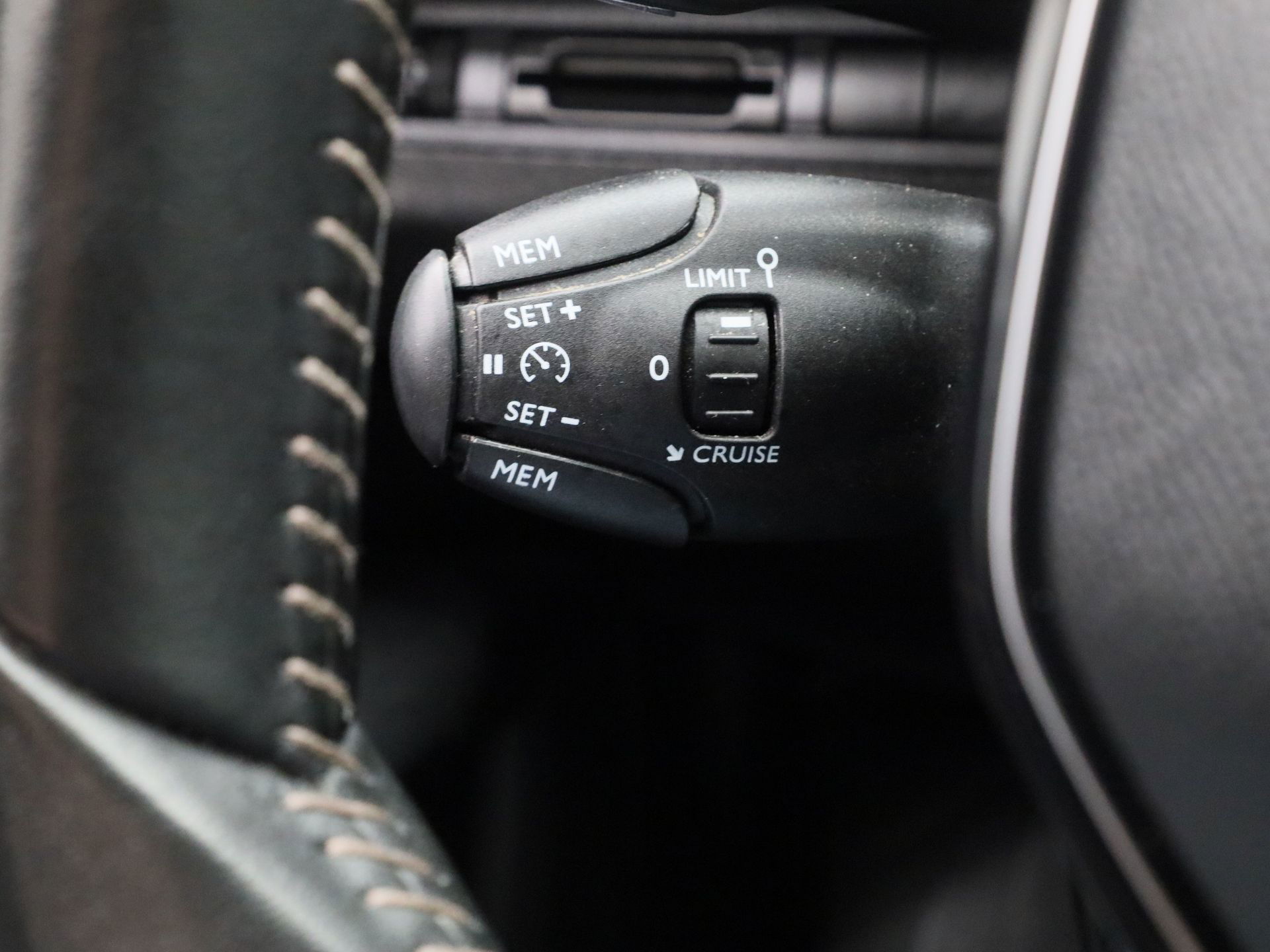 Auto afbeelding: 20