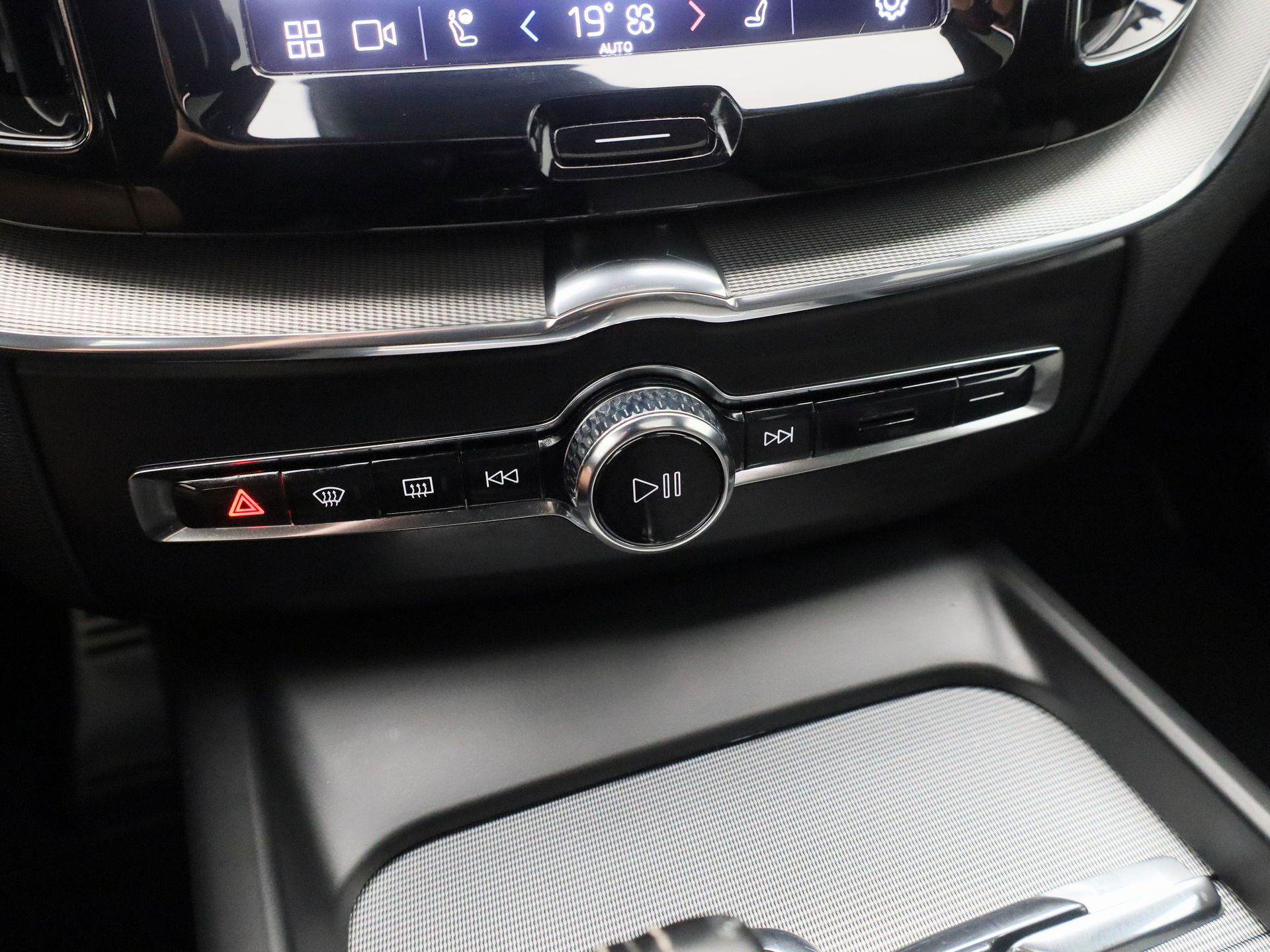 Auto afbeelding: 24