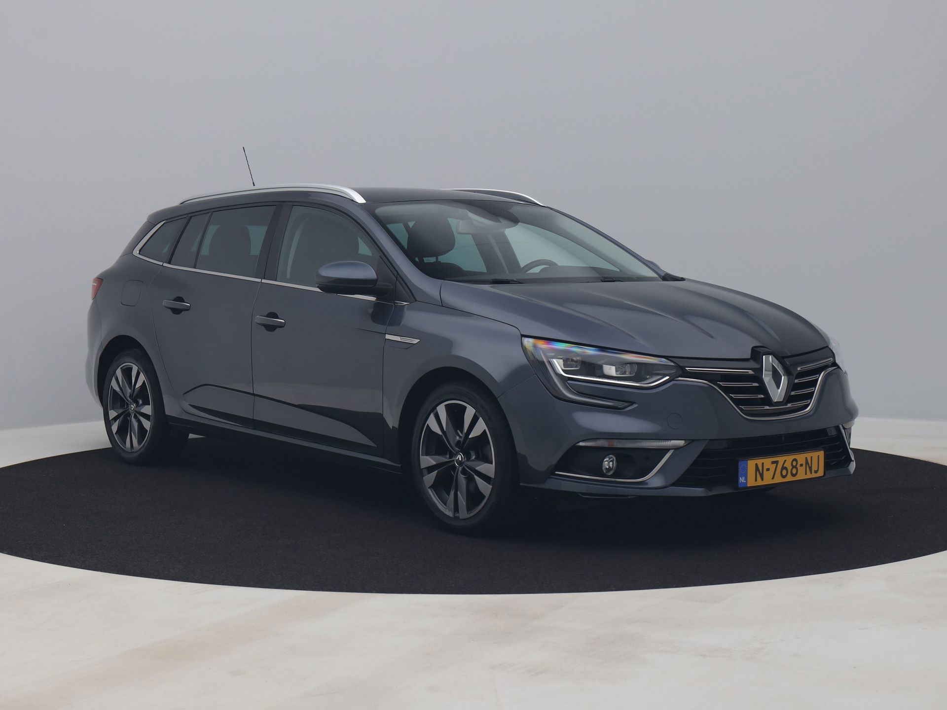 Auto afbeelding: 2