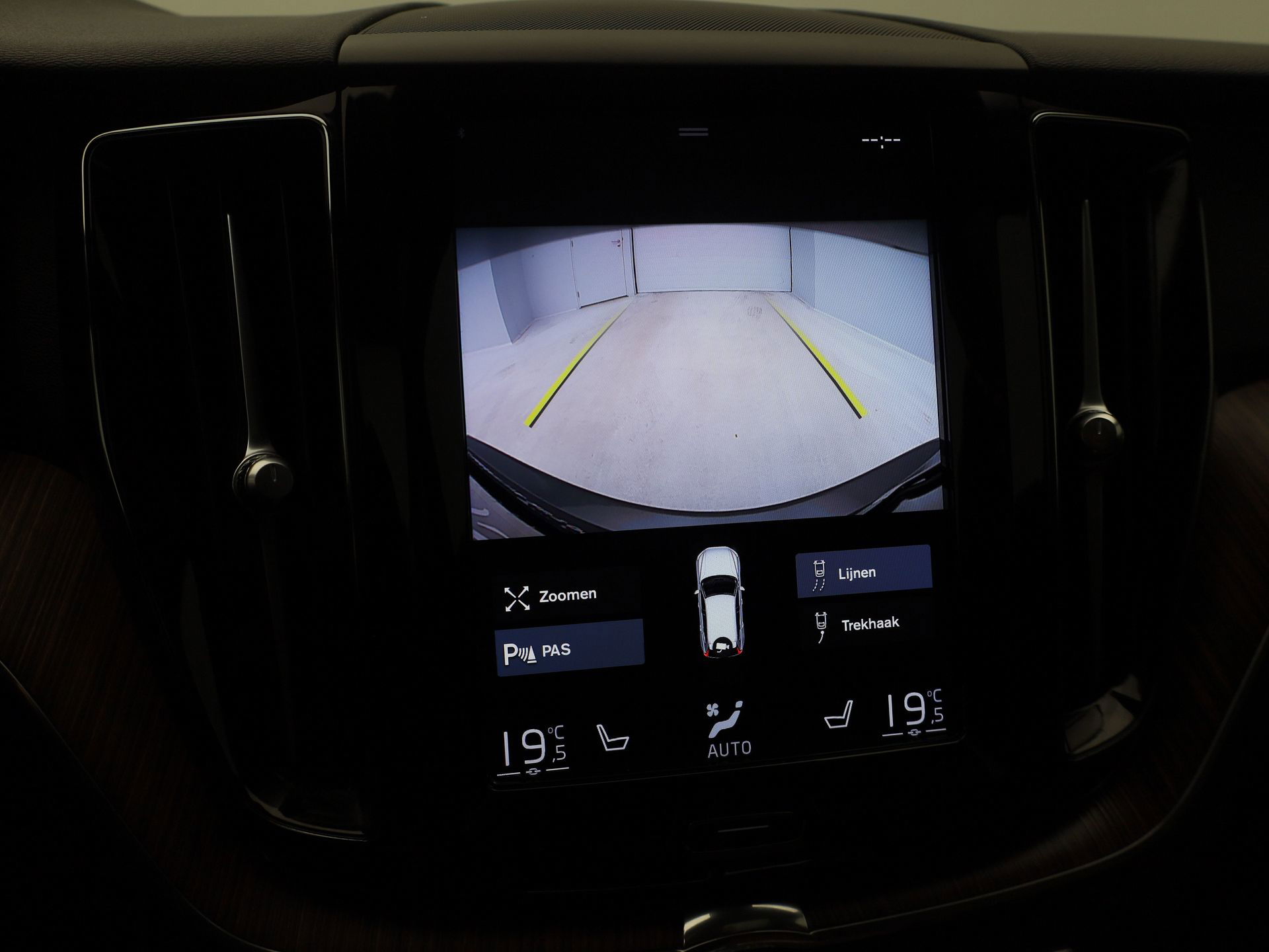 Auto afbeelding: 24