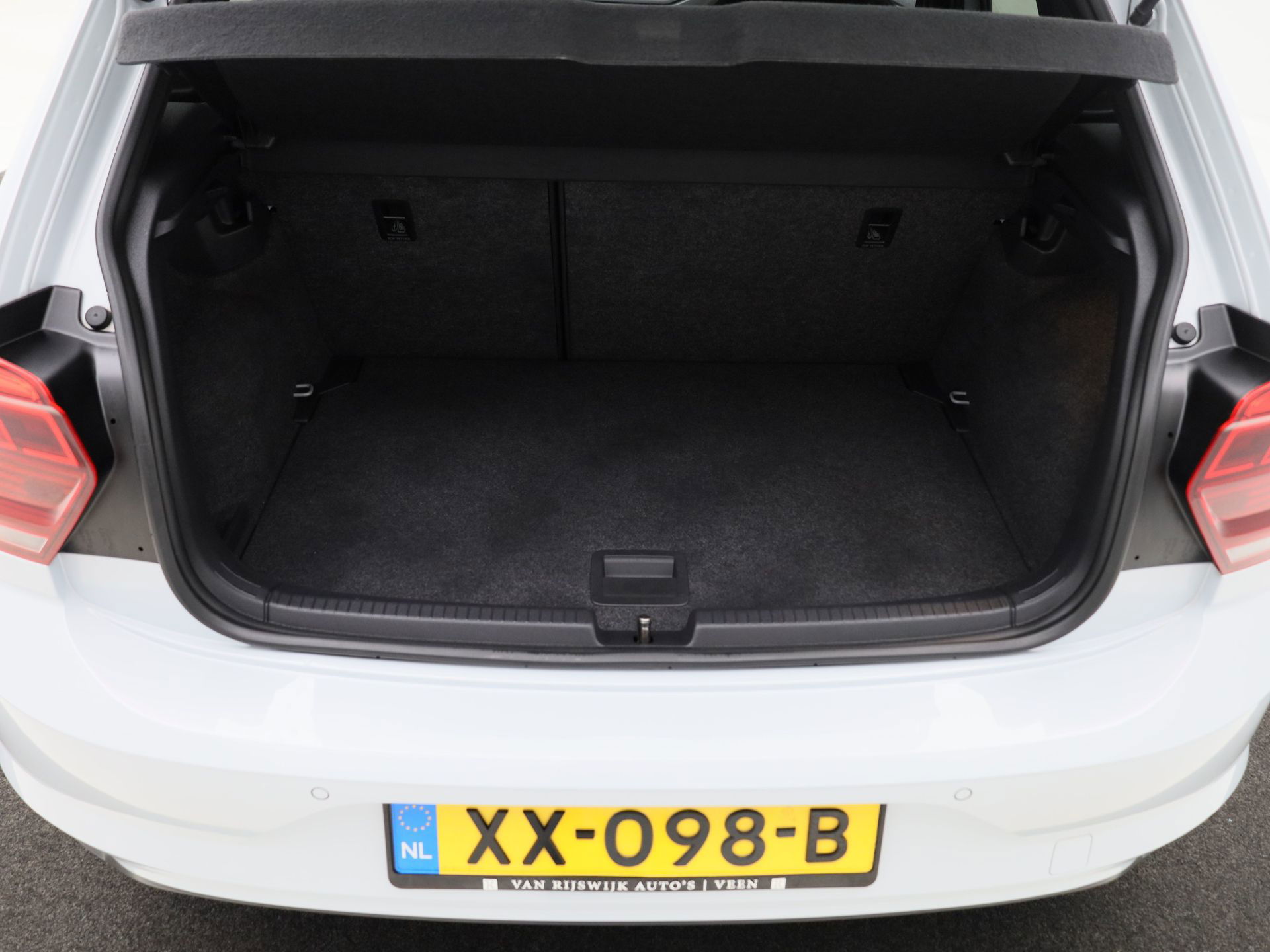 Auto afbeelding: 24