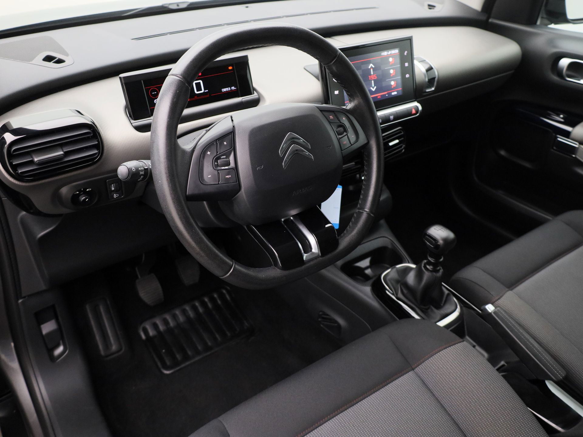 Auto afbeelding: 10