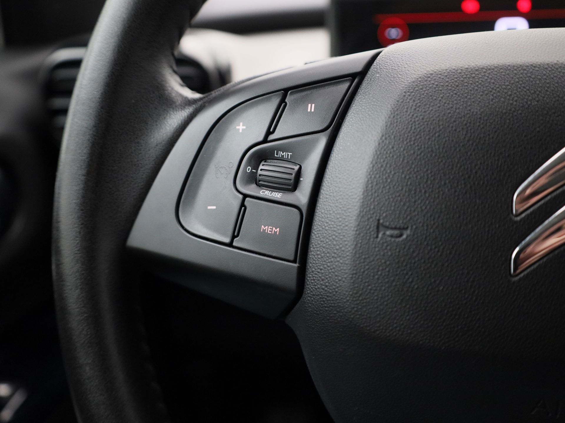 Auto afbeelding: 16