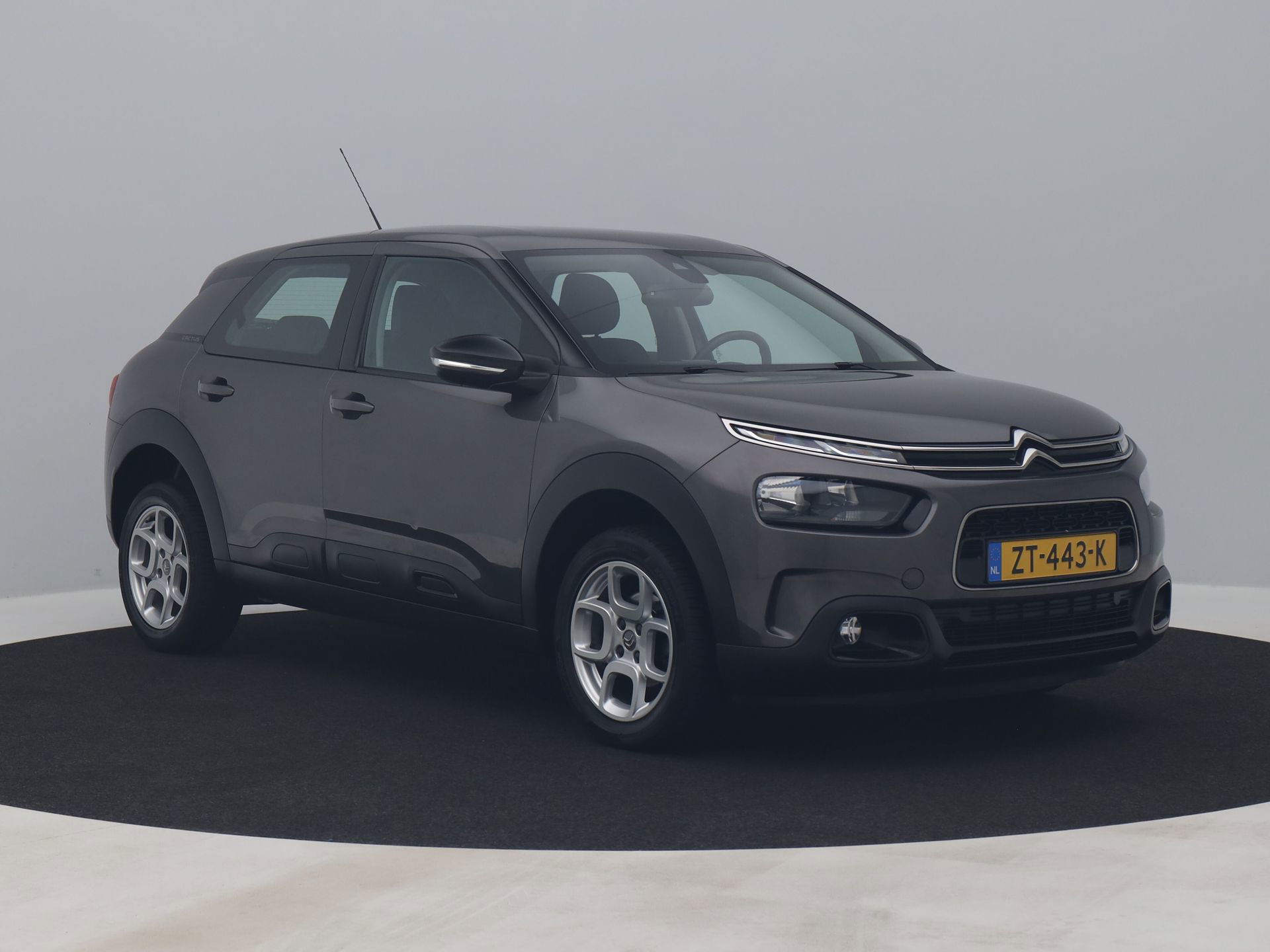Auto afbeelding: 2