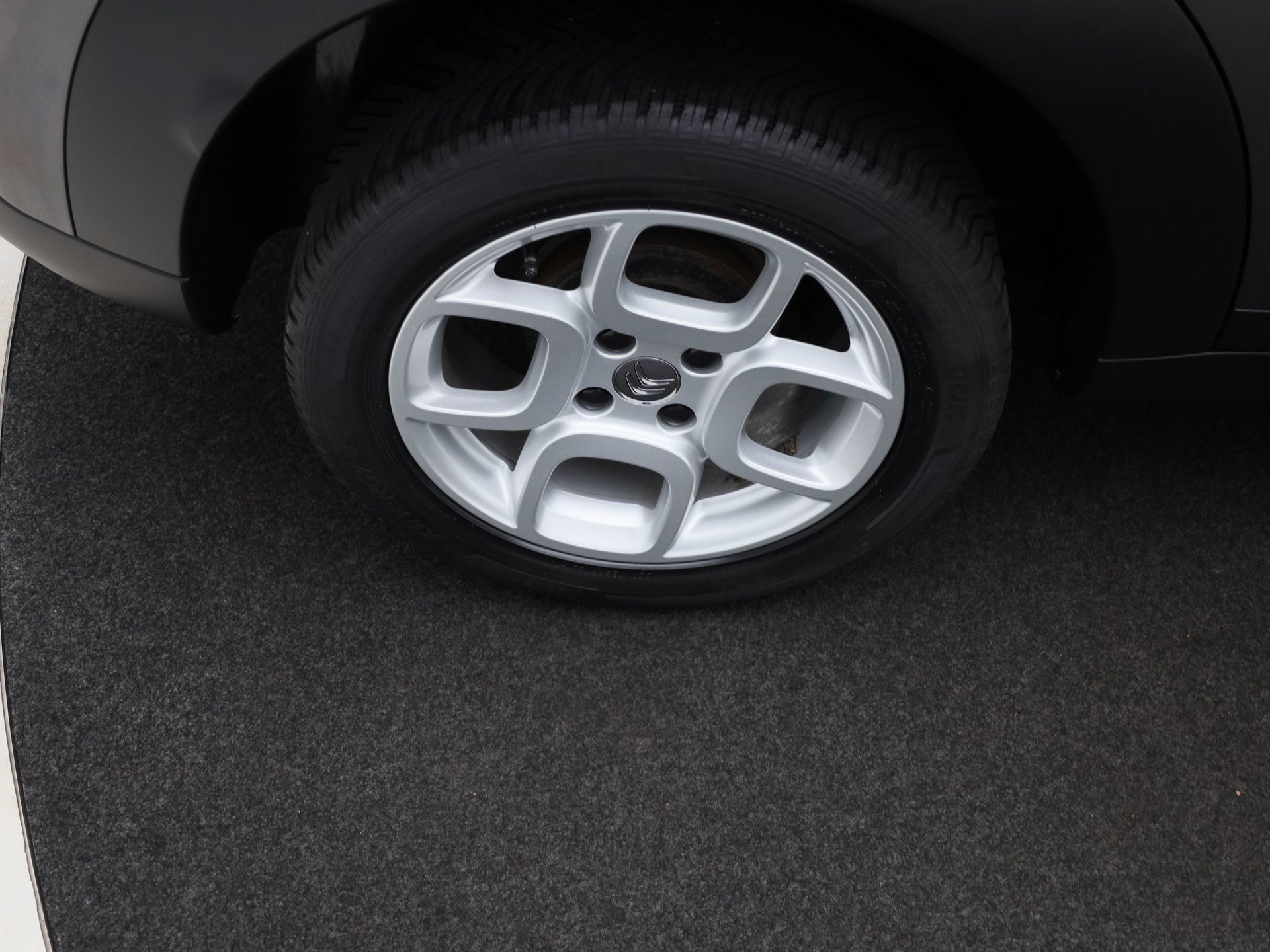 Auto afbeelding: 24