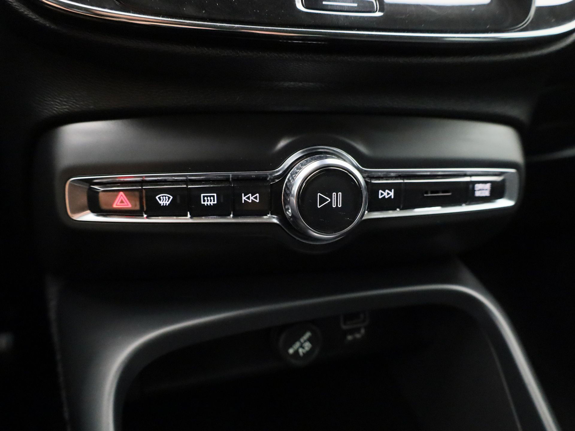 Auto afbeelding: 24