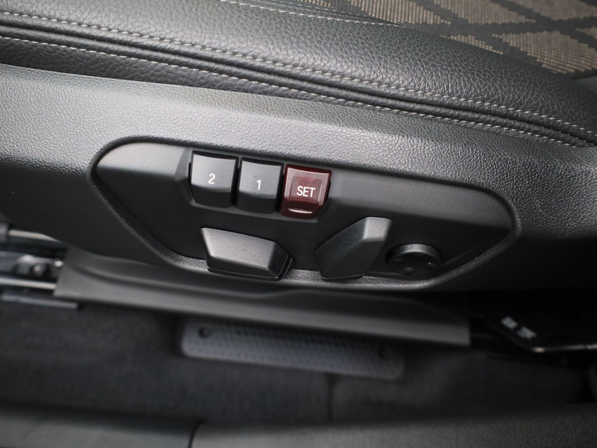 Auto afbeelding: 28