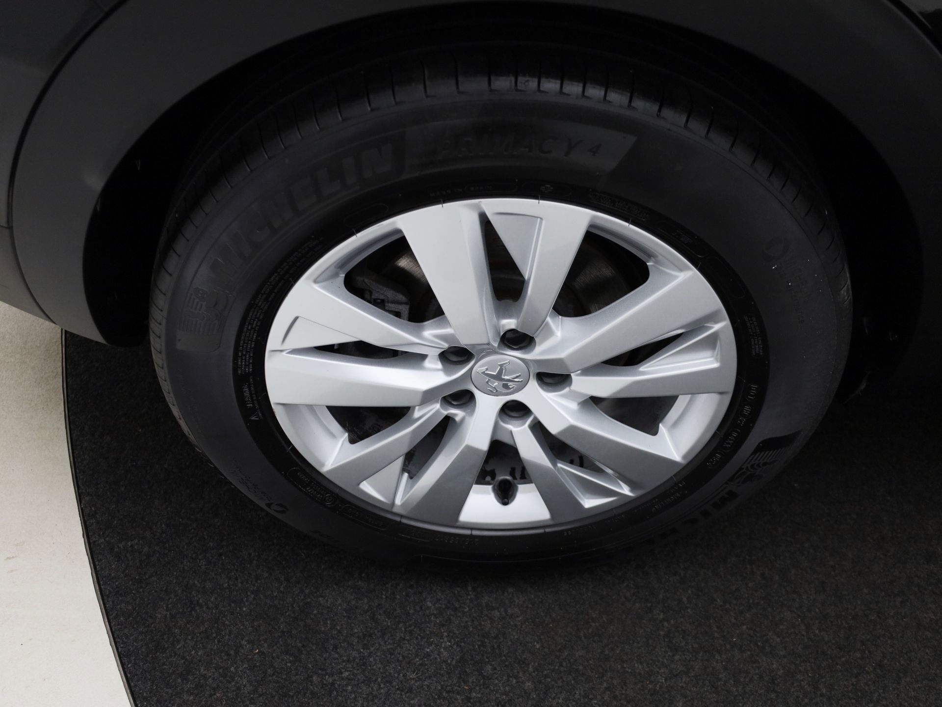 Auto afbeelding: 24