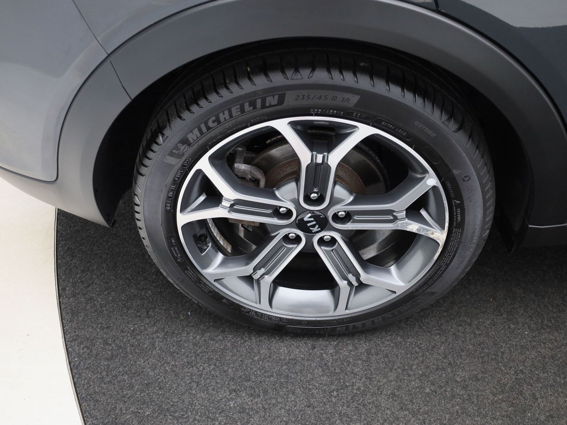 Auto afbeelding: 24