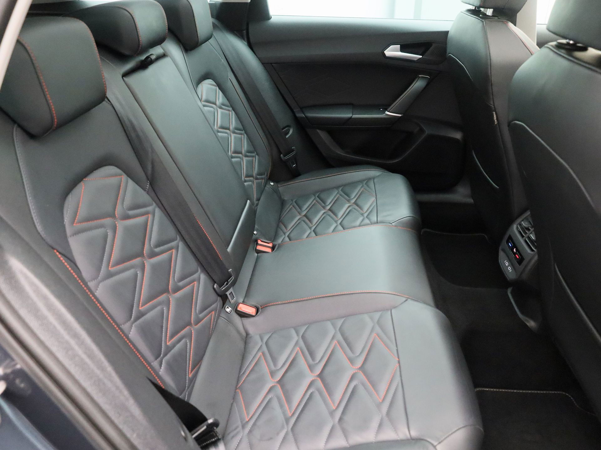 Auto afbeelding: 12