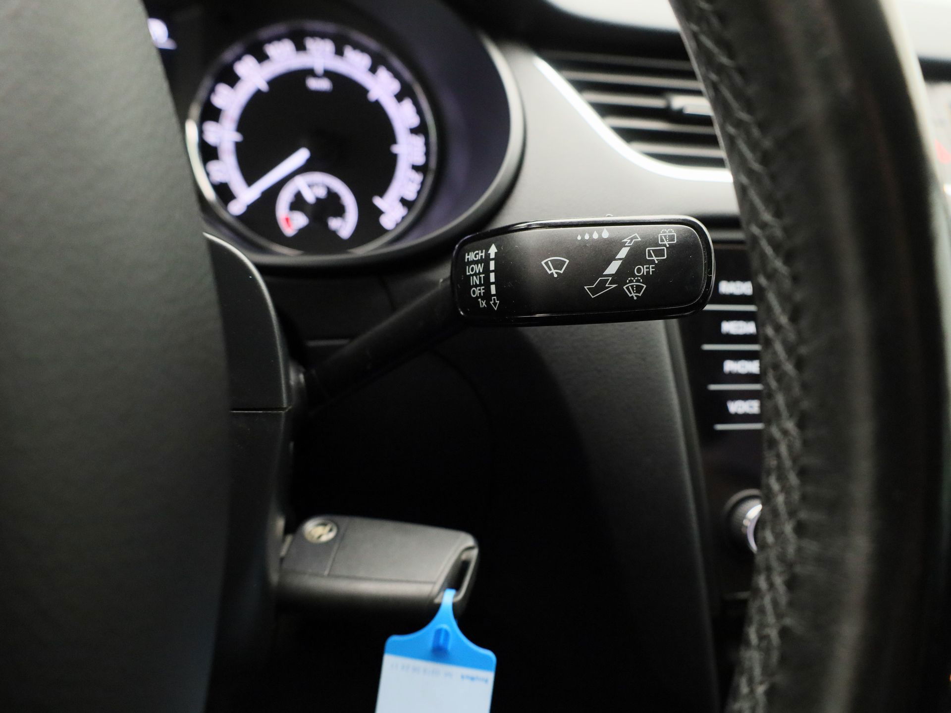 Auto afbeelding: 15