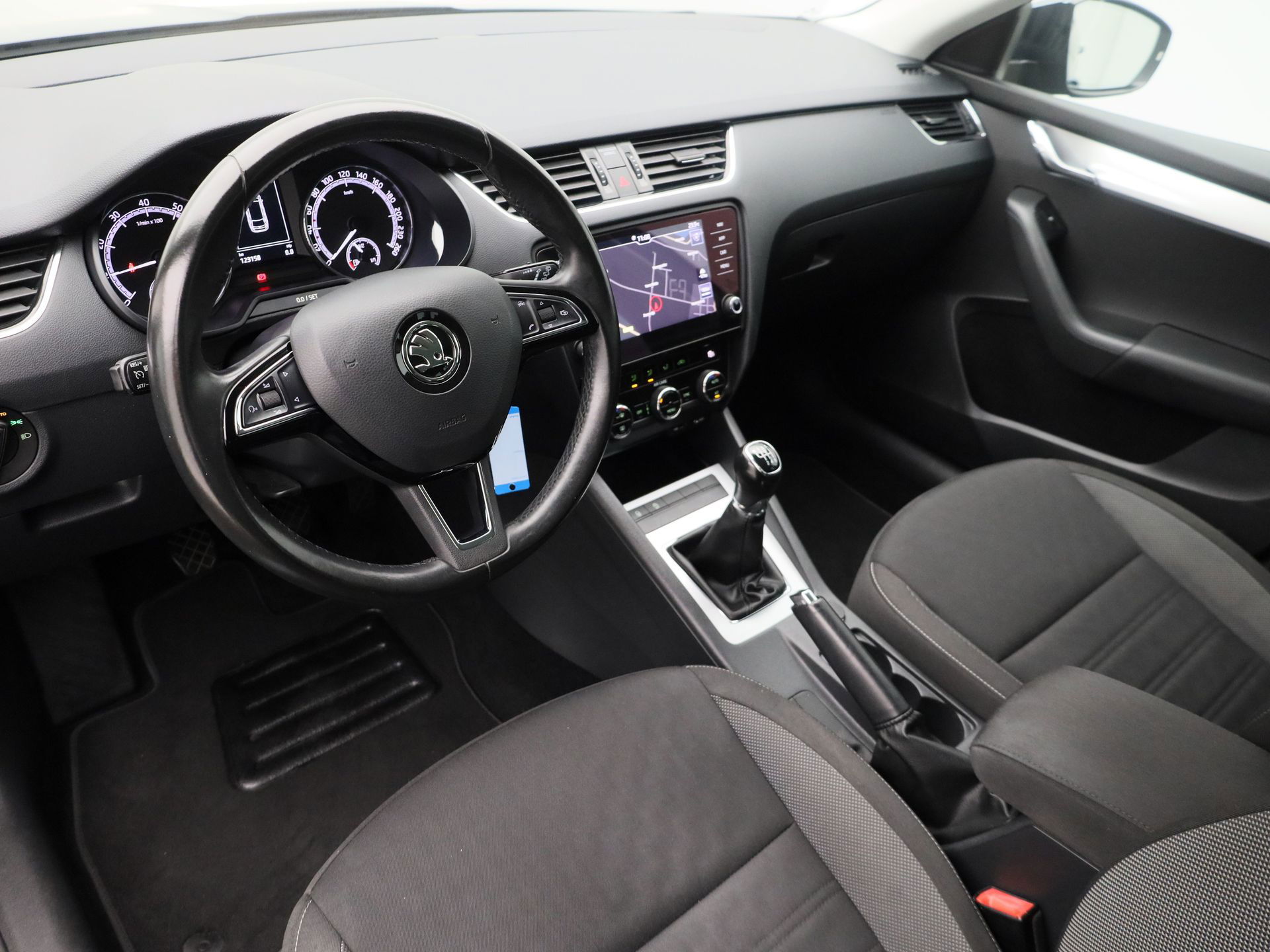 Auto afbeelding: 8