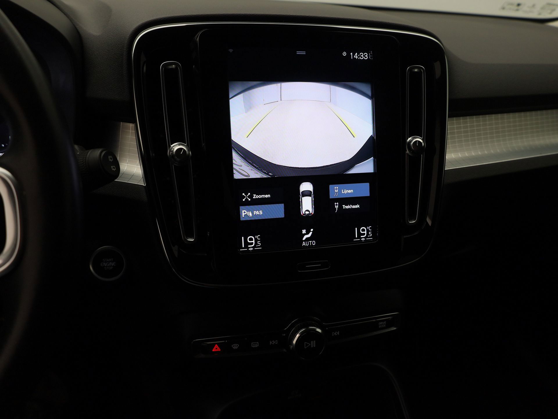 Auto afbeelding: 24