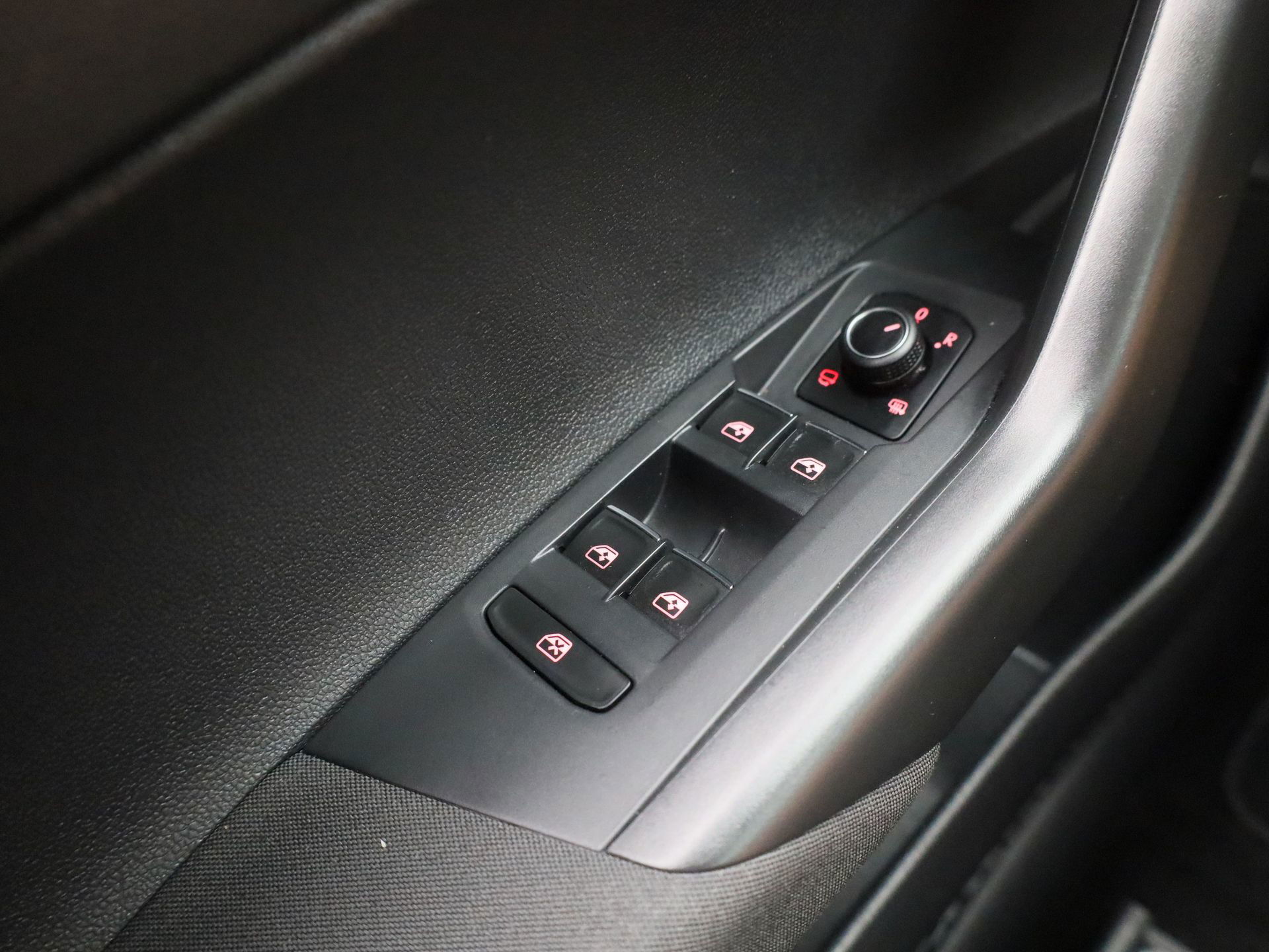 Auto afbeelding: 16