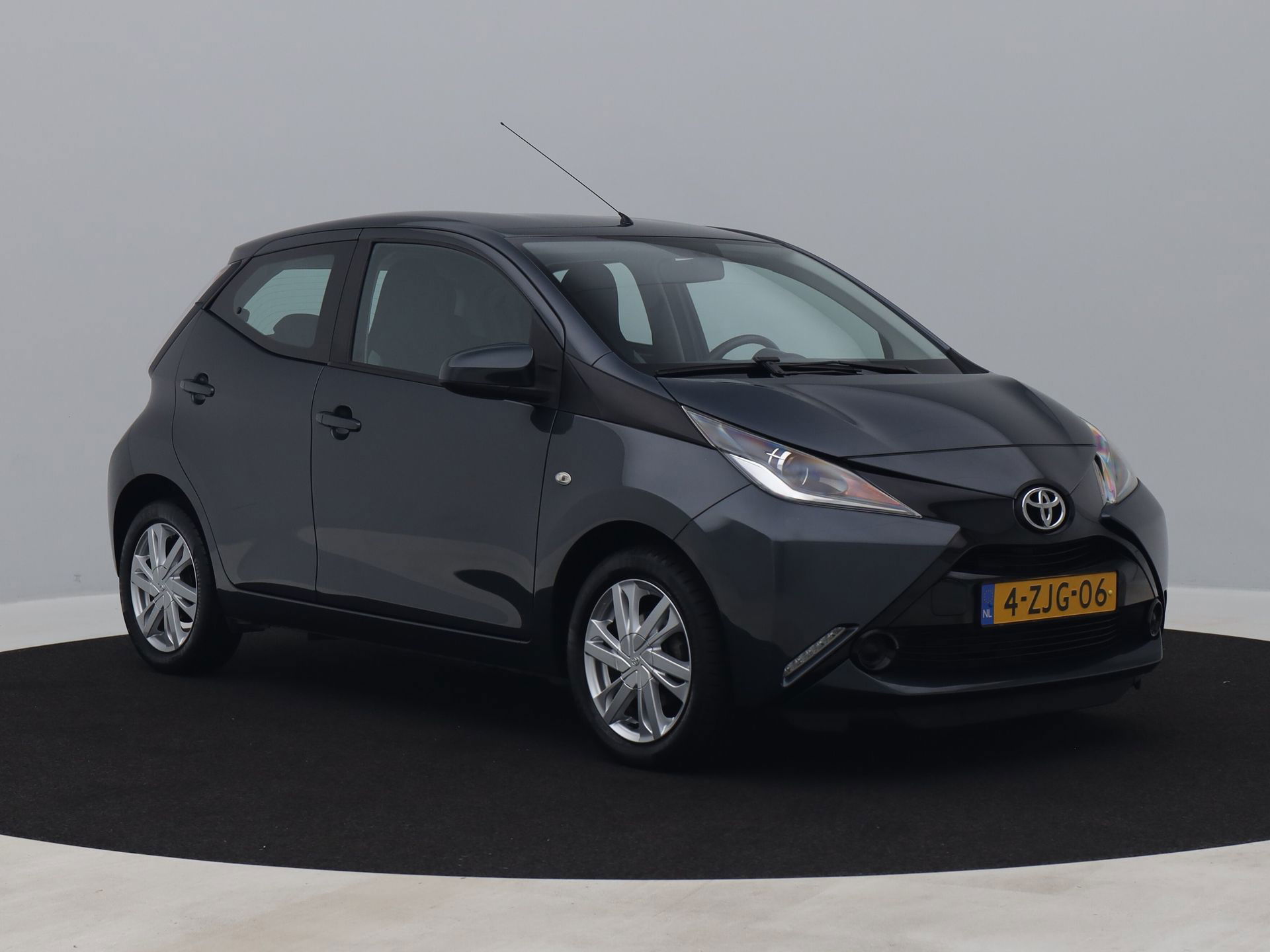 Auto afbeelding: 2