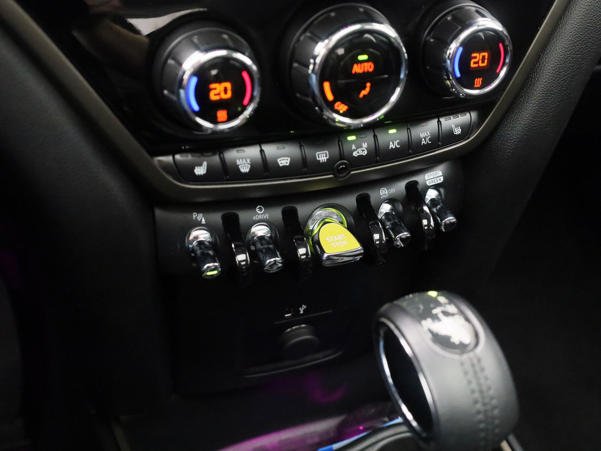 Auto afbeelding: 24