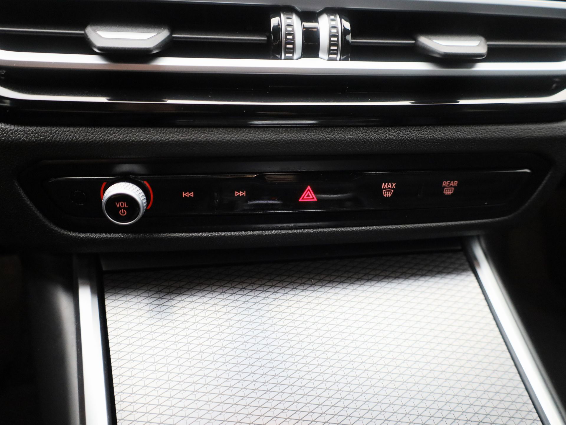 Auto afbeelding: 24