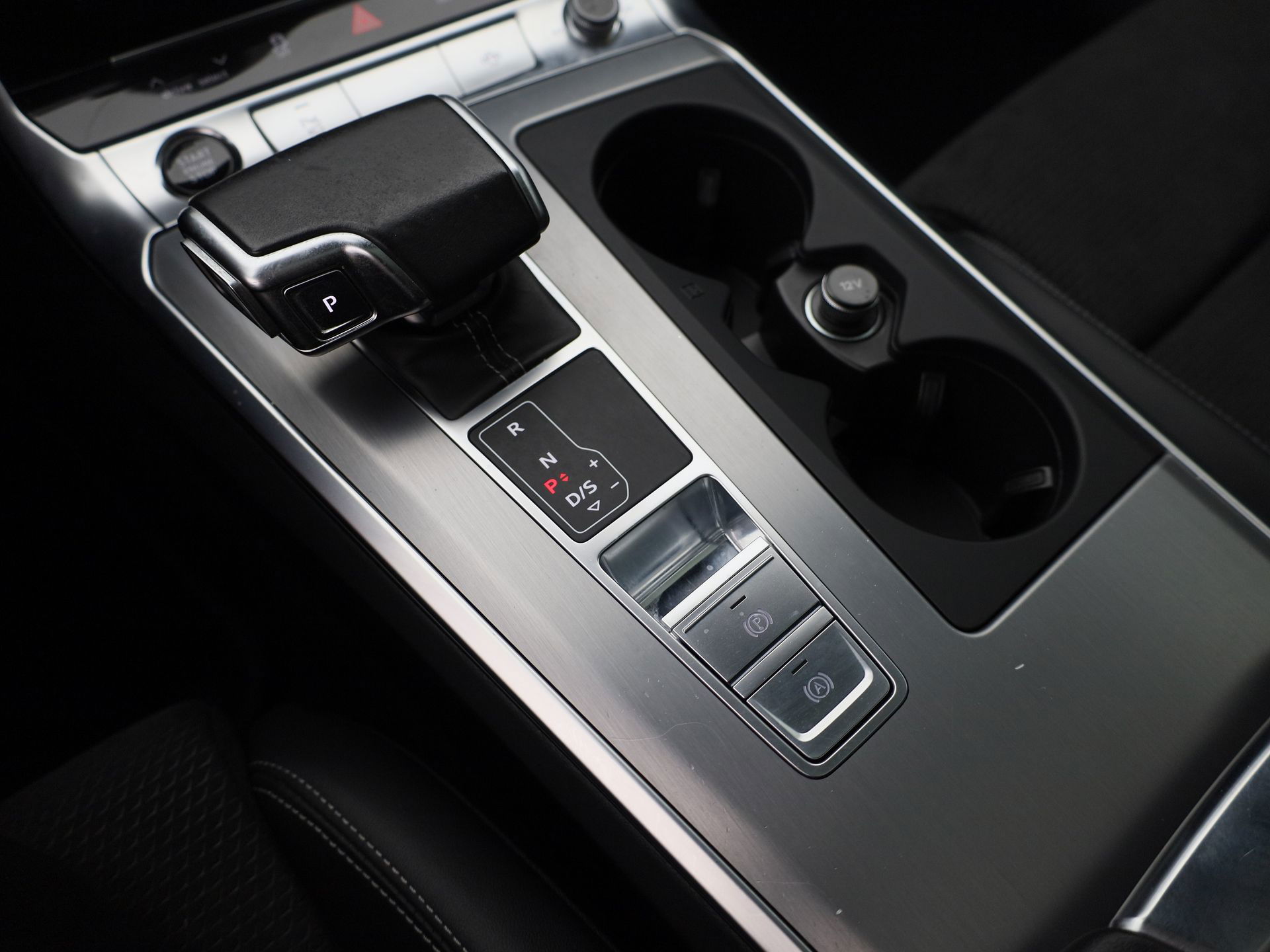 Auto afbeelding: 24
