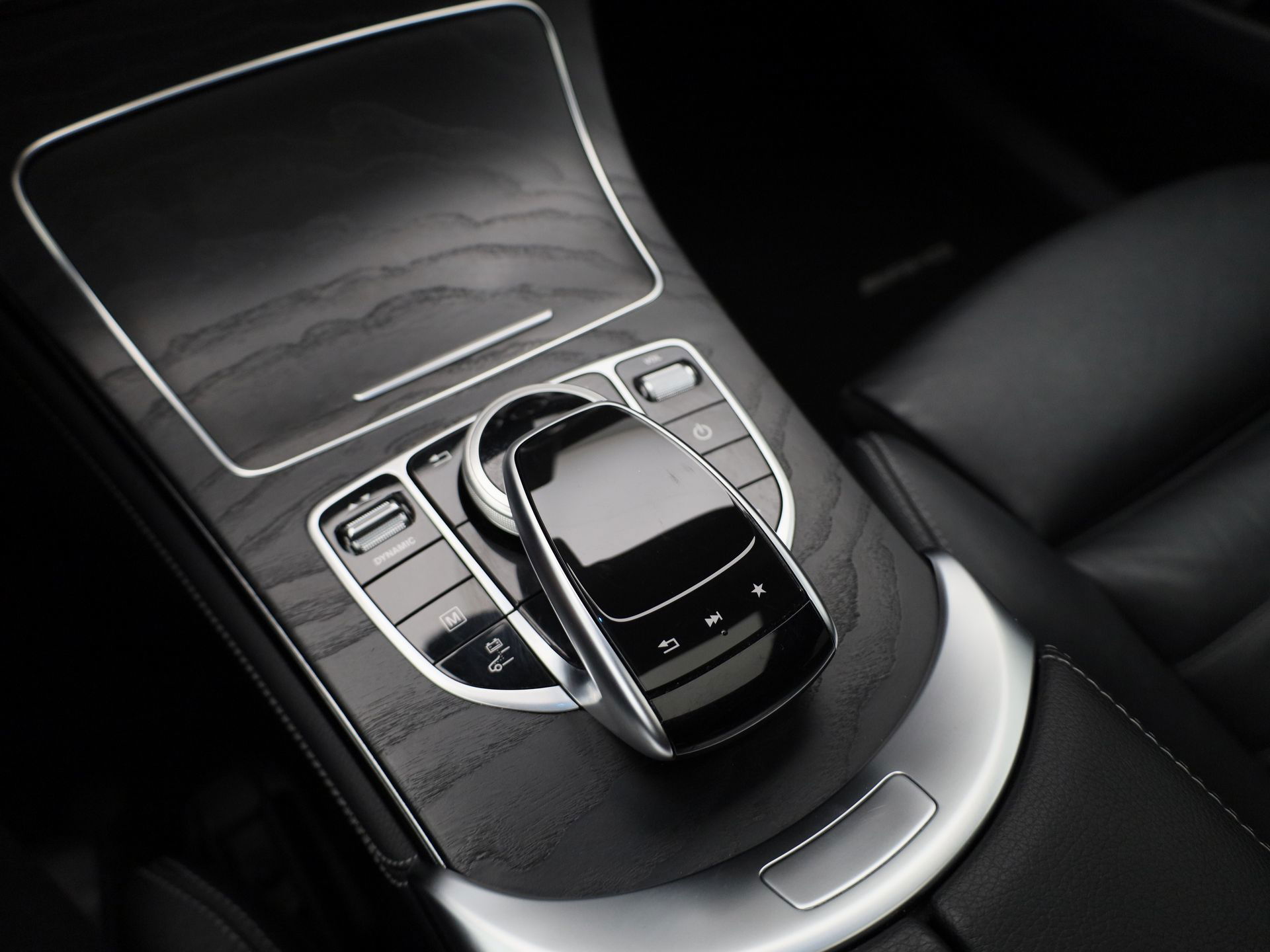 Auto afbeelding: 24