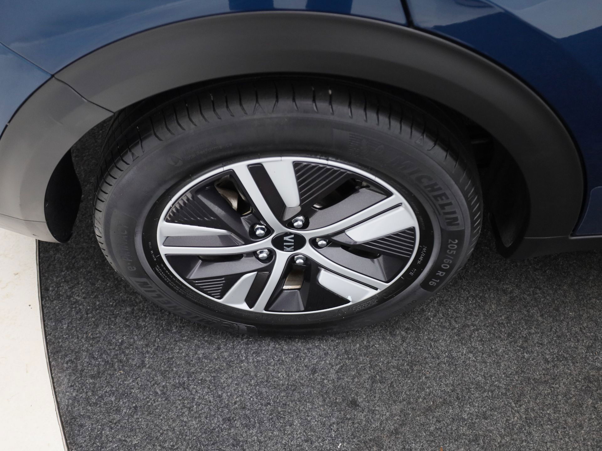 Auto afbeelding: 25