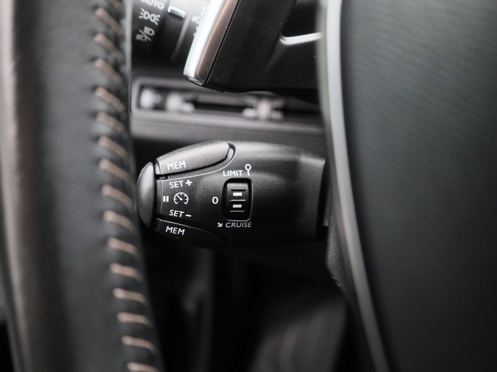 Auto afbeelding: 17