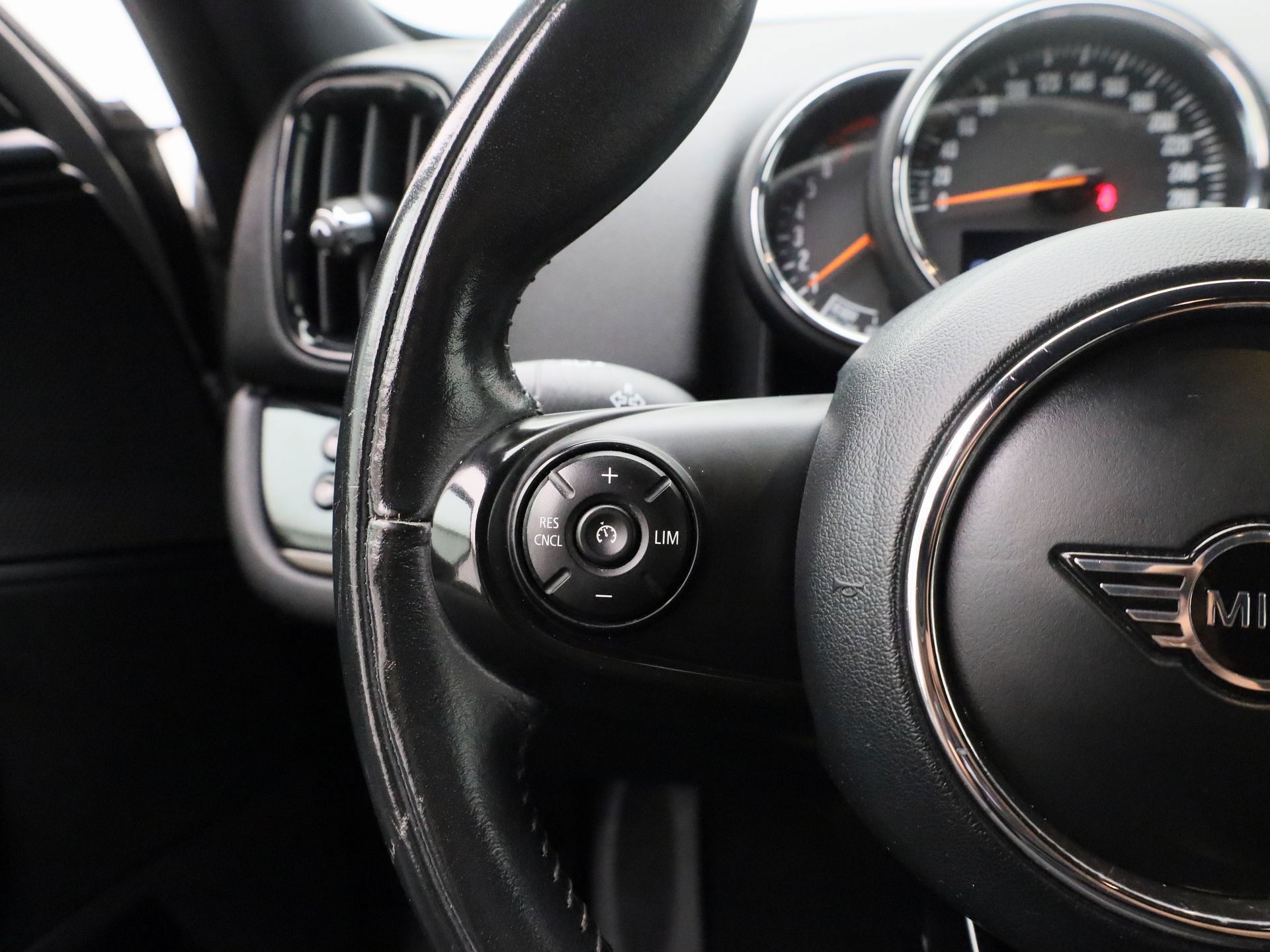 Auto afbeelding: 16