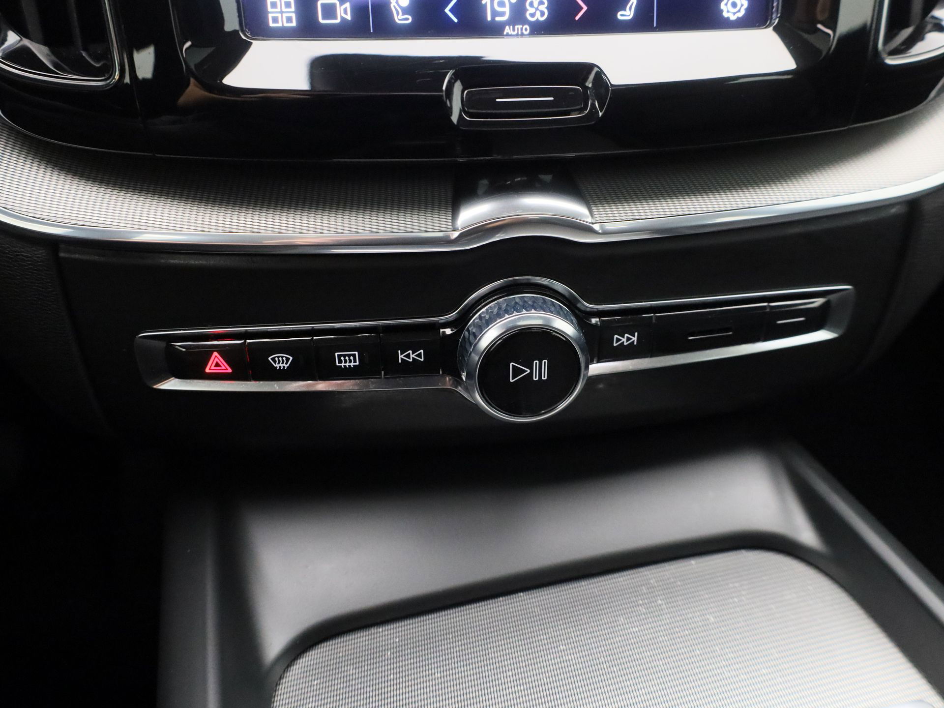 Auto afbeelding: 24